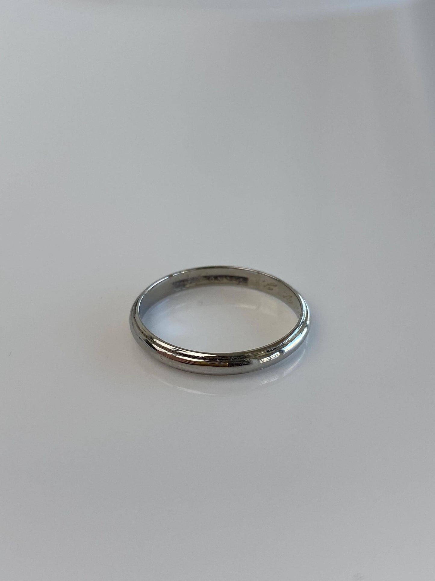 Vintage Solid 18k White Gold Miligrain Ring Band - Size 8.25