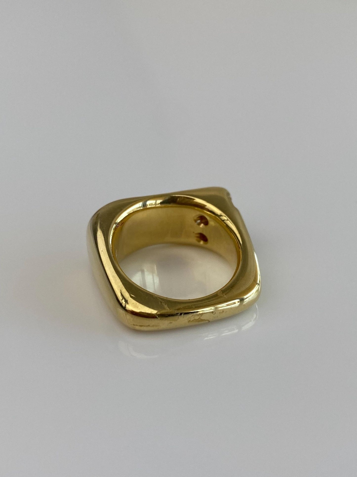 Vintage Solid 18k Yellow Gold Ruby Square Ring Band - Size 5