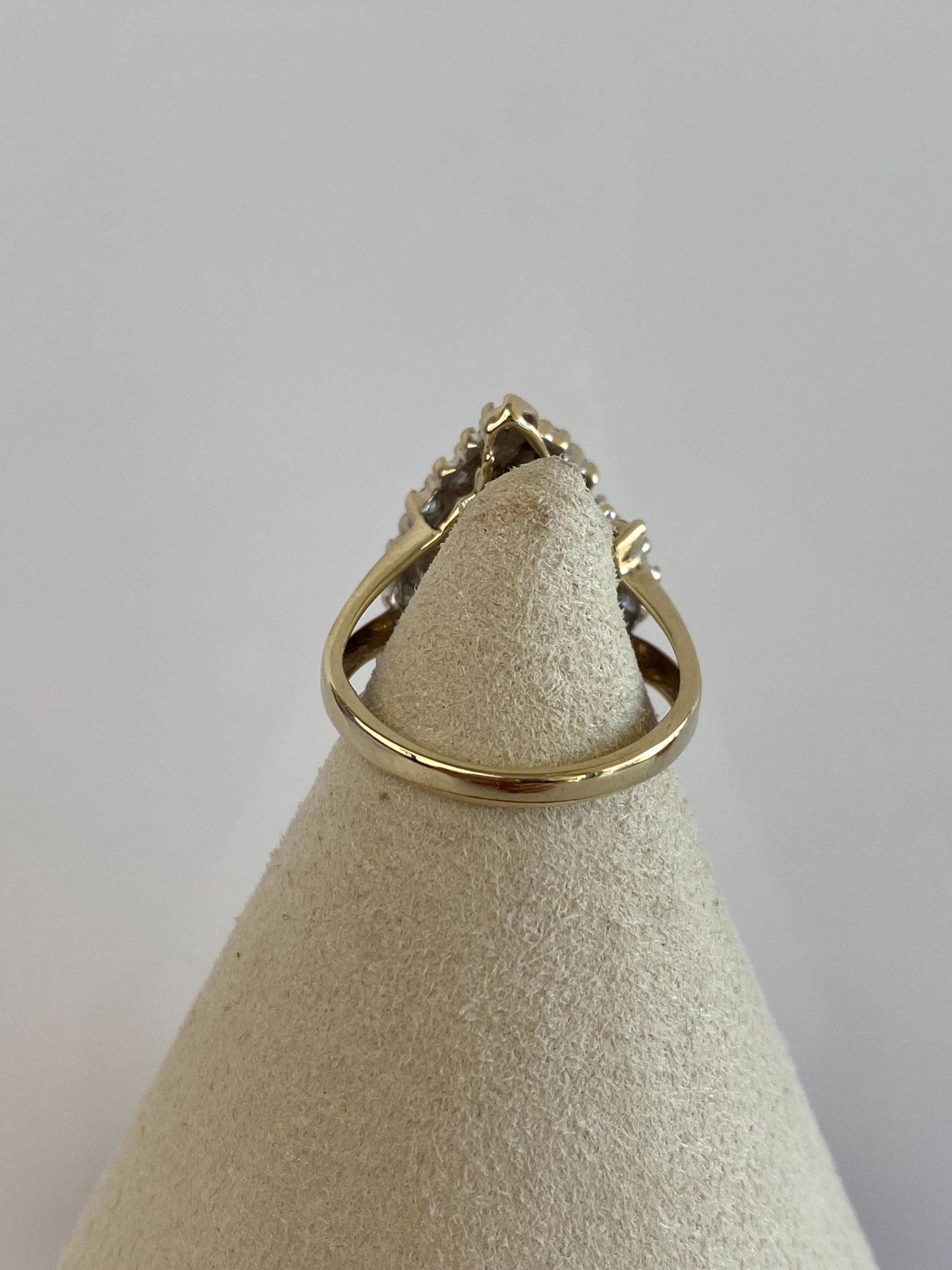 Vintage Solid 10k Yellow Gold Diamond Cluster Ring - Size 6.5