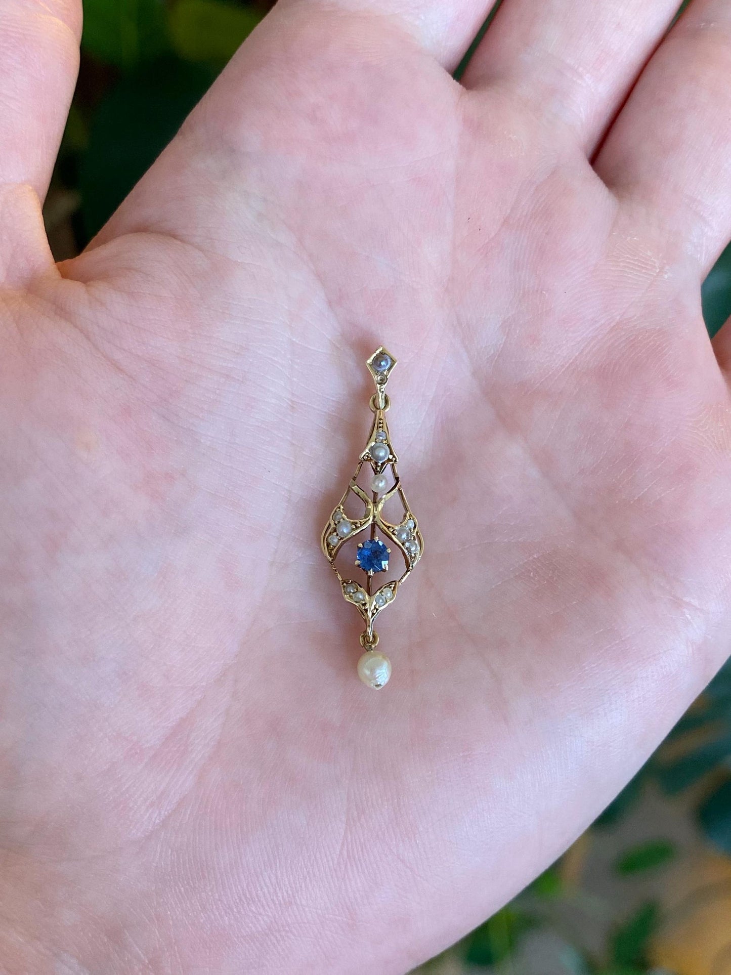 Vintage Solid 14k Yellow Gold Blue Sapphire Seed Pearls Pearl Dangle Charm