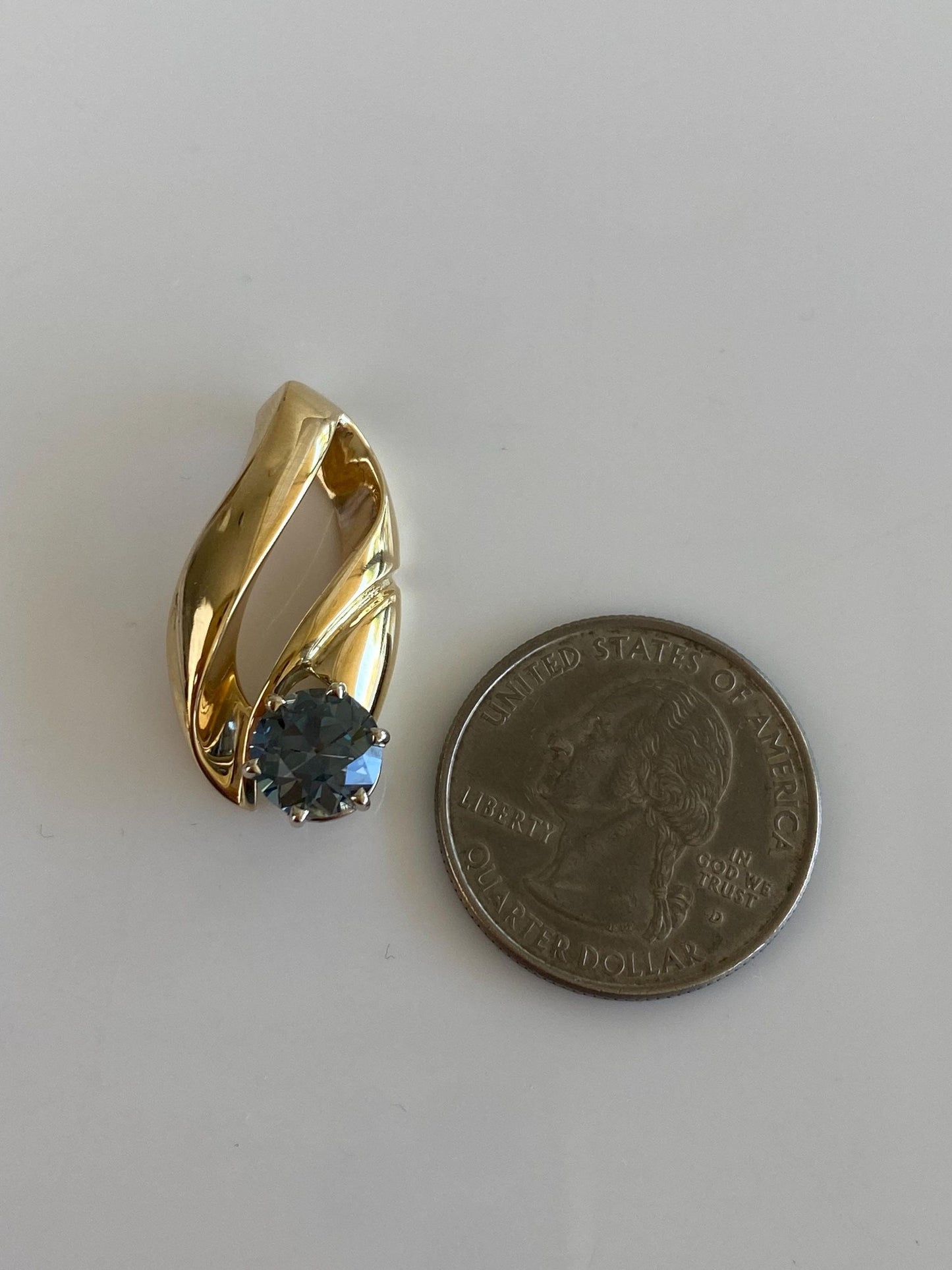 Vintage Solid 14k Yellow Gold Purple Sapphire Charm