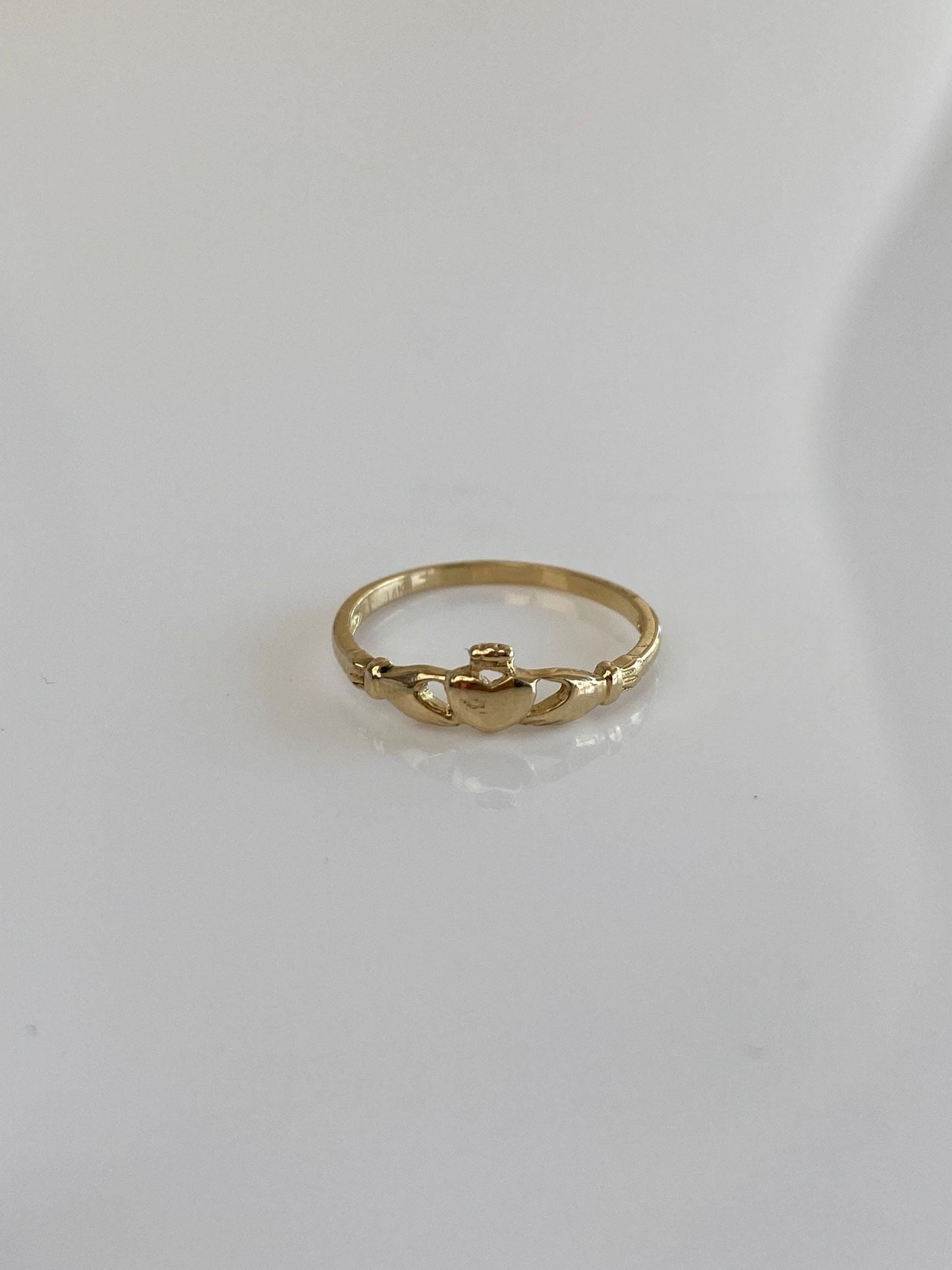Vintage Solid 14k Yellow Gold Claddaugh Baby Ring - Size 2.5