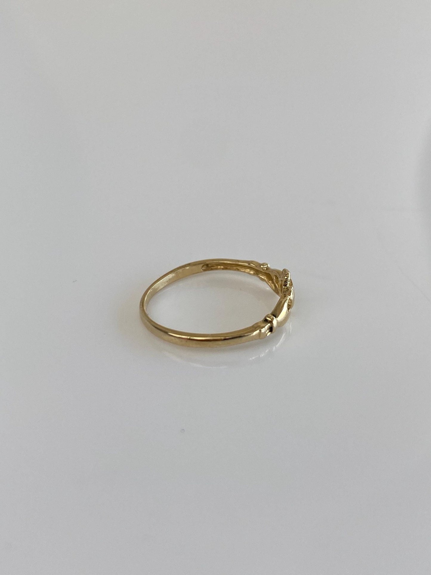 Vintage Solid 14k Yellow Gold Claddaugh Baby Ring - Size 2.5