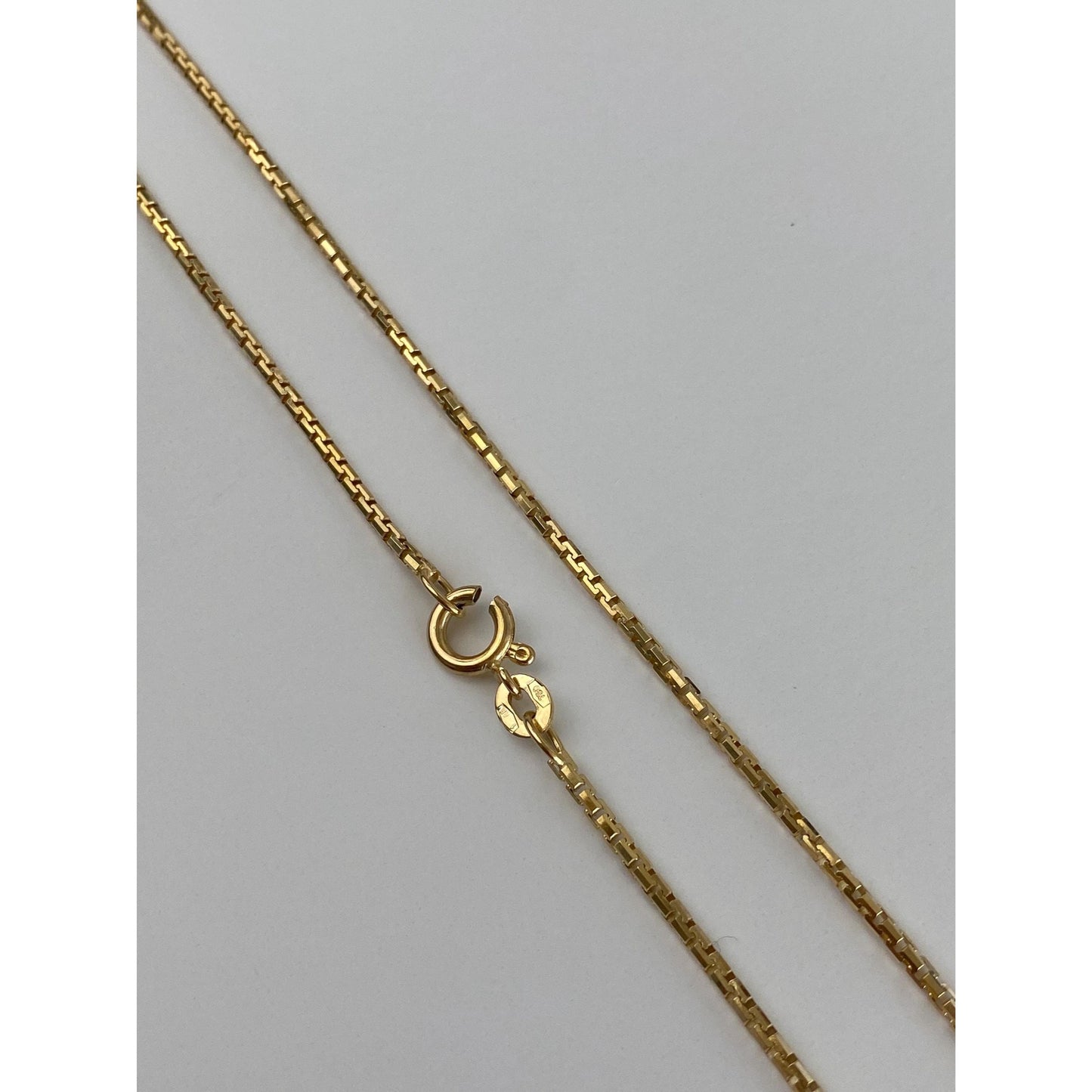 Vintage Solid 18k Yellow Gold Box Chain Necklace - 23.75 inches