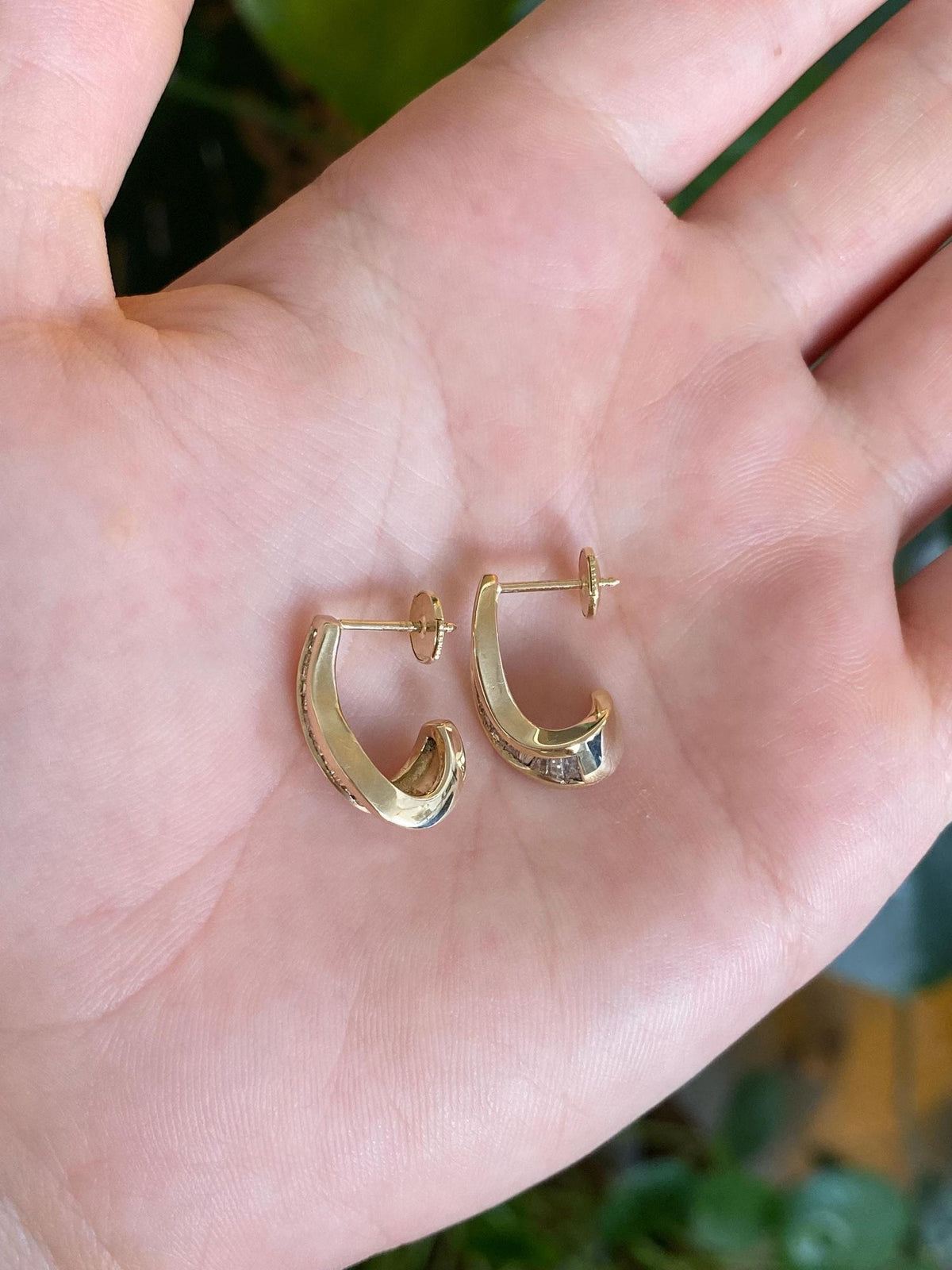 Vintage Solid 14k Yellow Gold Baguette Diamond Drop Earrings