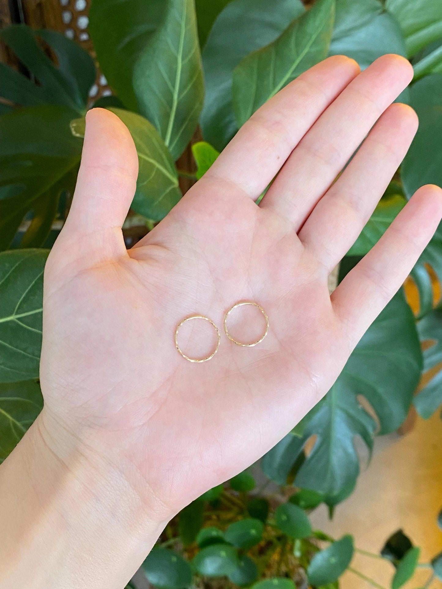 Vintage Solid 14k Yellow Gold Little Twisted Hoop Earrings