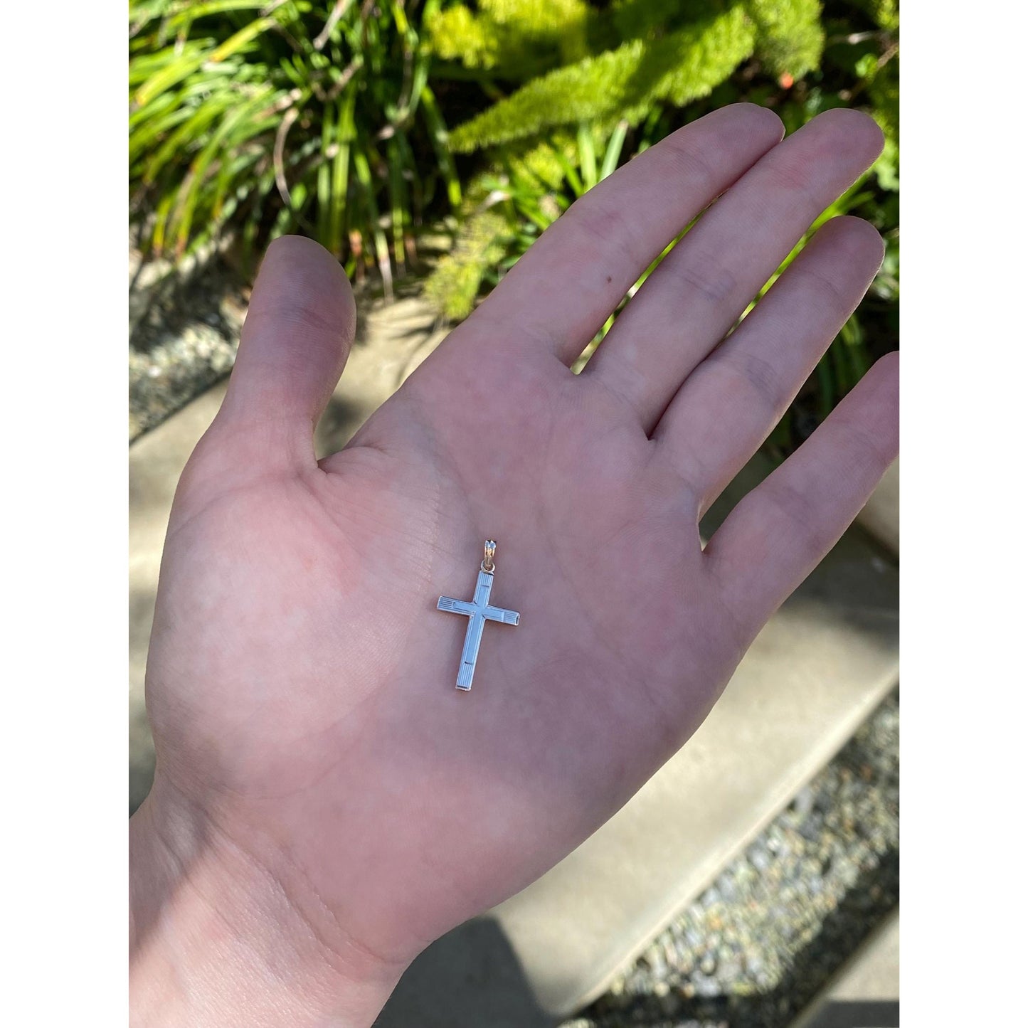 Vintage 9k Yellow Gold Lined Cross Charm