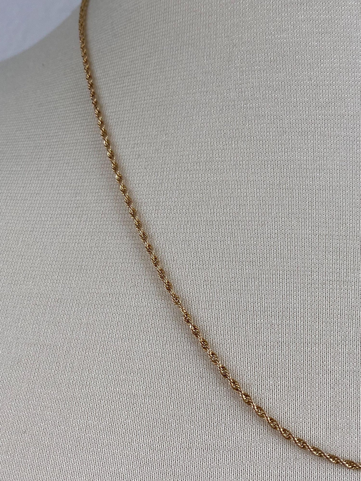 Vintage Solid 14k Yellow Gold Slim Rope Chain Necklace - 21 inches