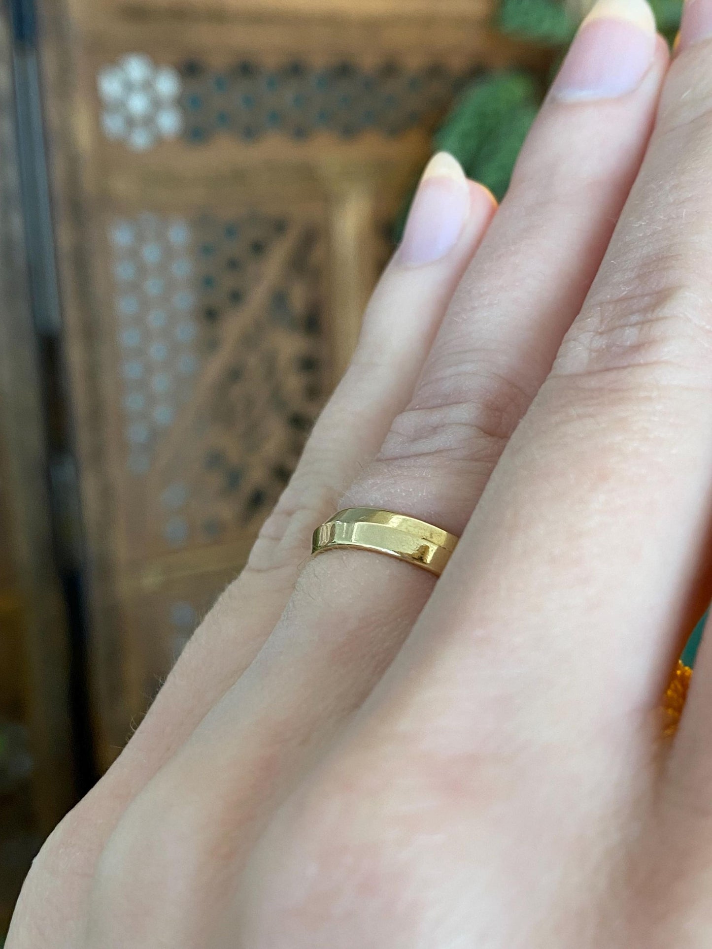 Vintage Solid 18k Yellow Gold 2 Piece Beveled Ring Band - Size 4.75