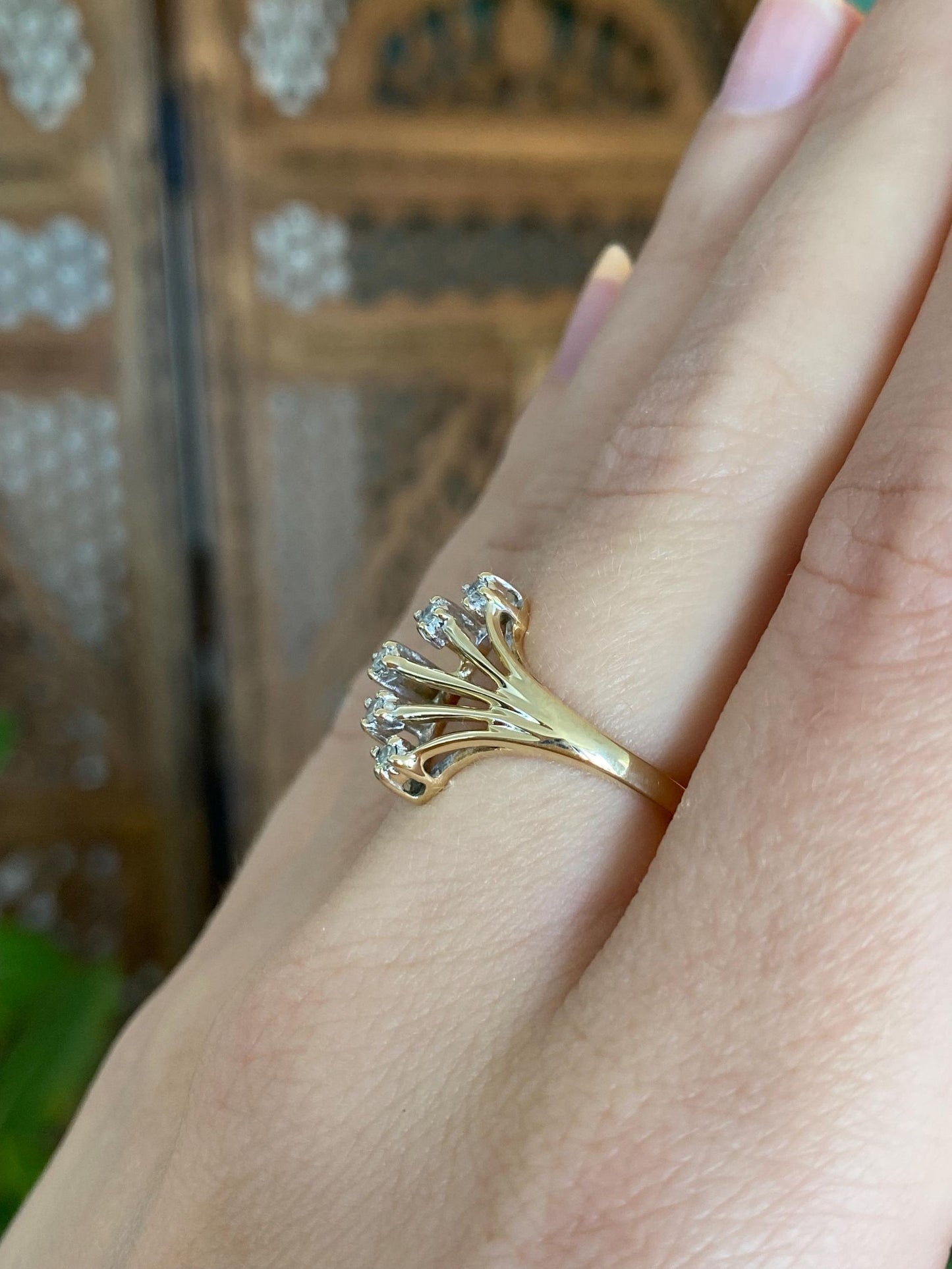 Vintage Solid 14k Yellow Gold Diamond Fan Ring - Size 6
