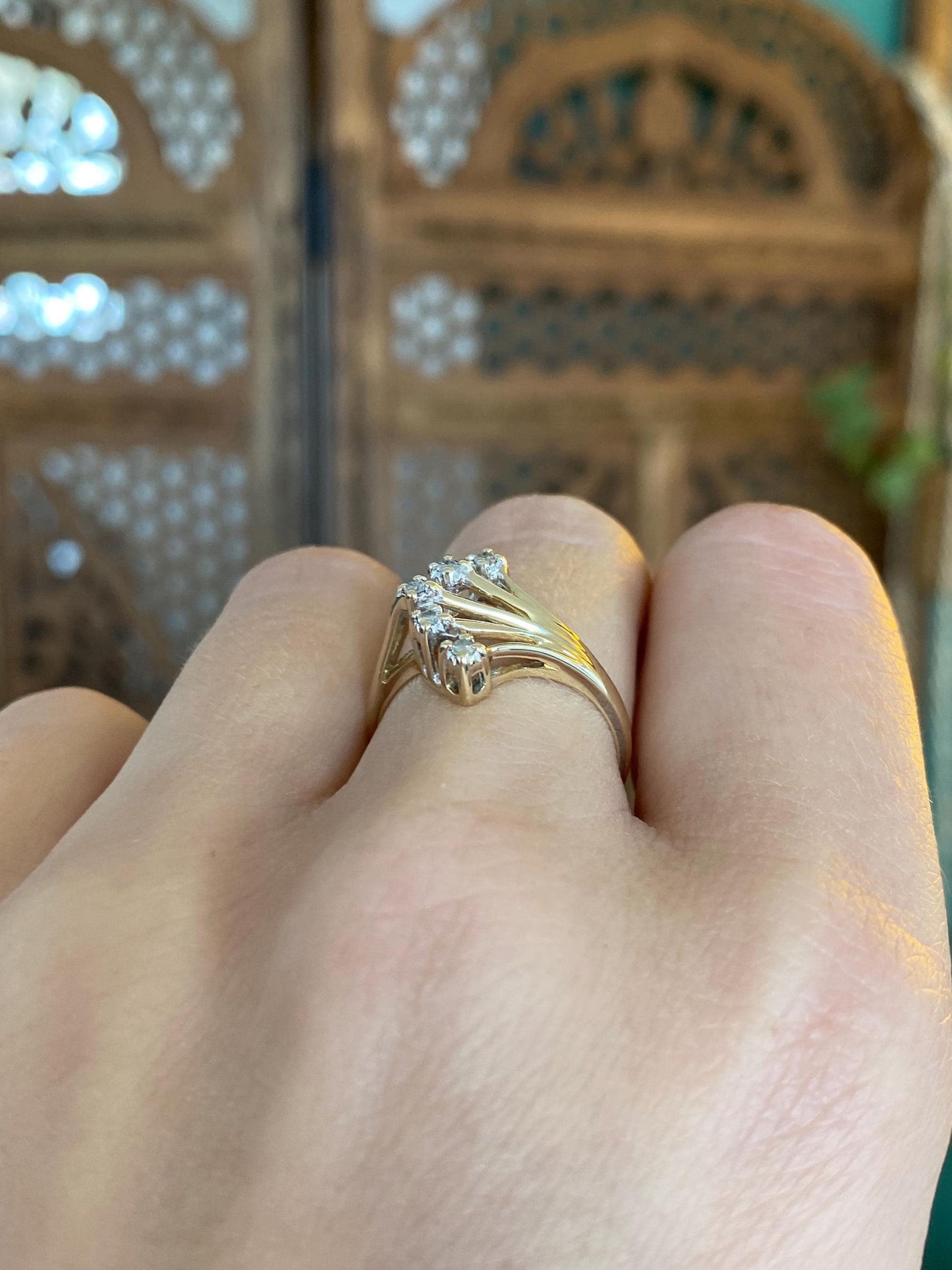 Vintage Solid 14k Yellow Gold Diamond Fan Ring - Size 6
