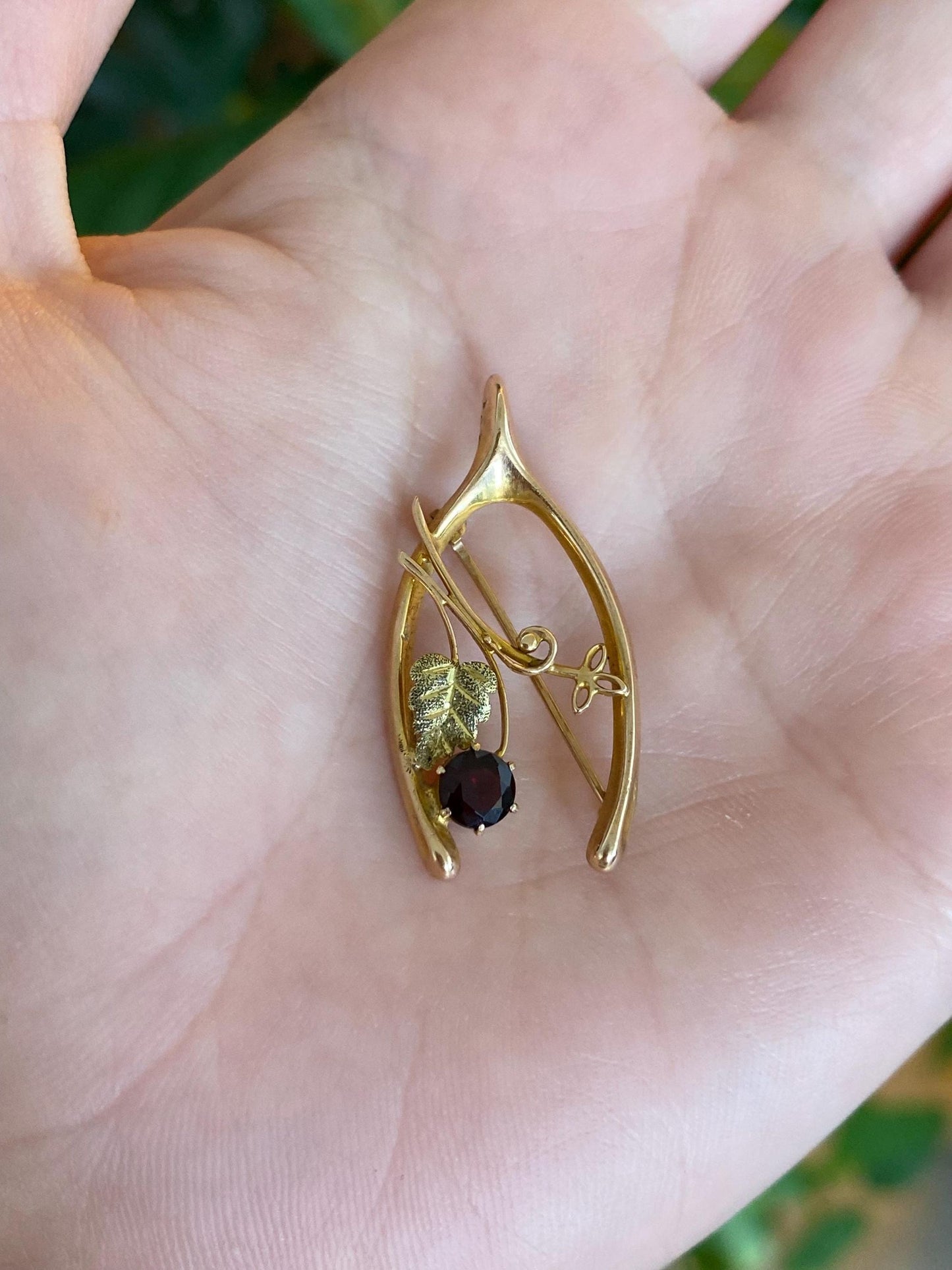 Vintage 10k Mixed Tone Gold Garnet Grape Leaf Wishbone Pin