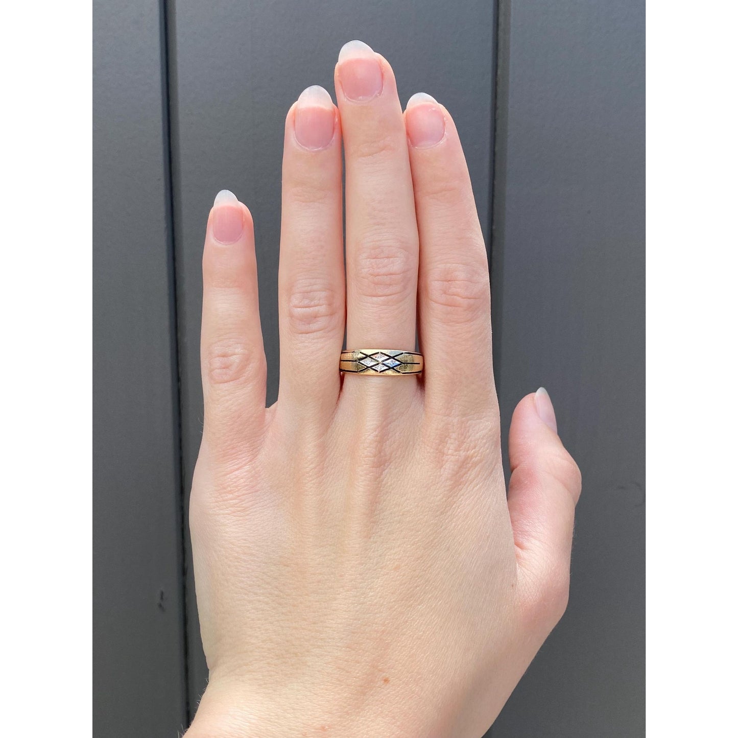 Vintage Solid 14k Yellow Gold Diamond Black Enamel Ring Band - Size 8