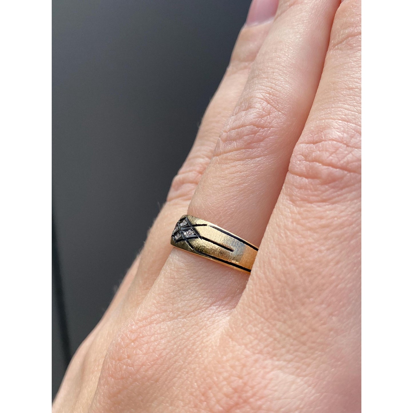 Vintage Solid 14k Yellow Gold Diamond Black Enamel Ring Band - Size 8