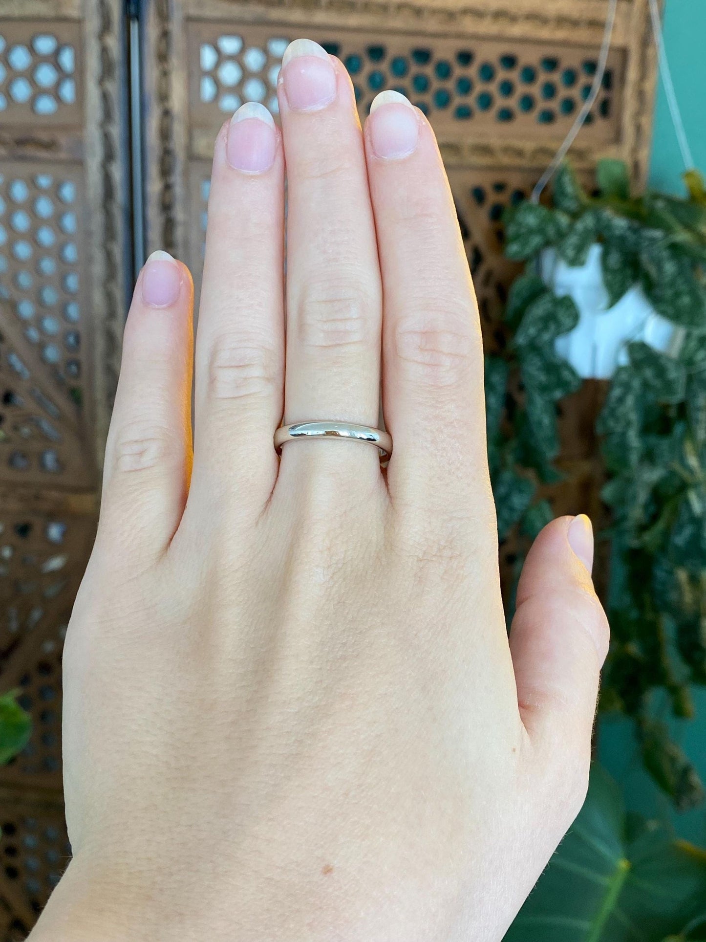 Vintage Solid 14k White Gold Ring Band - Size 9.5