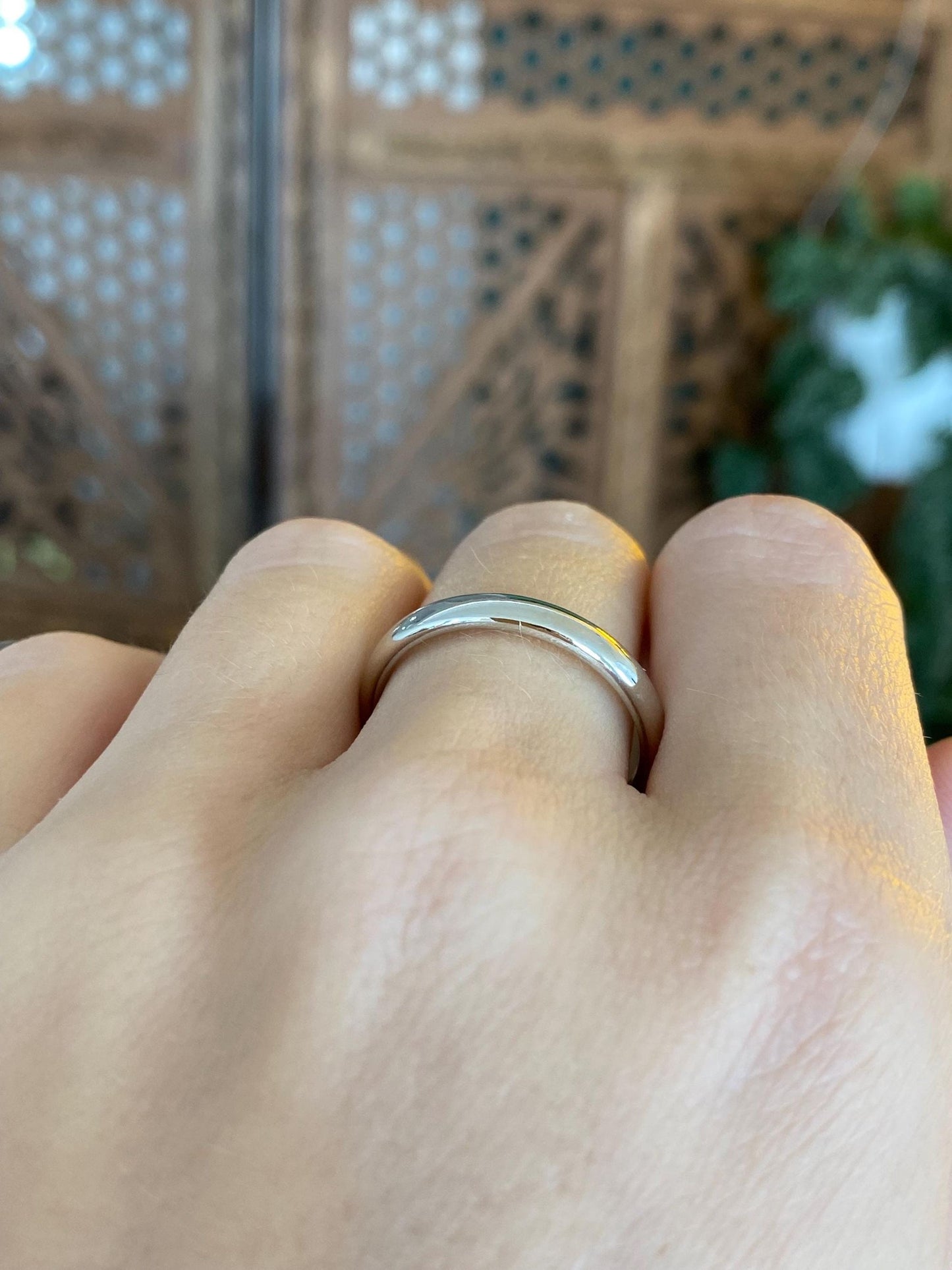 Vintage Solid 14k White Gold Ring Band - Size 9.5