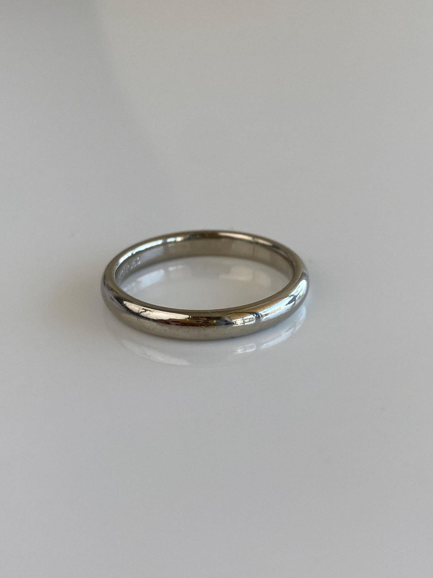 Vintage Solid 14k White Gold Ring Band - Size 9.5