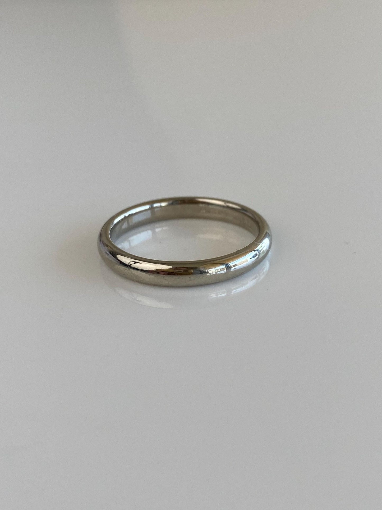 Vintage Solid 14k White Gold Ring Band - Size 9.5