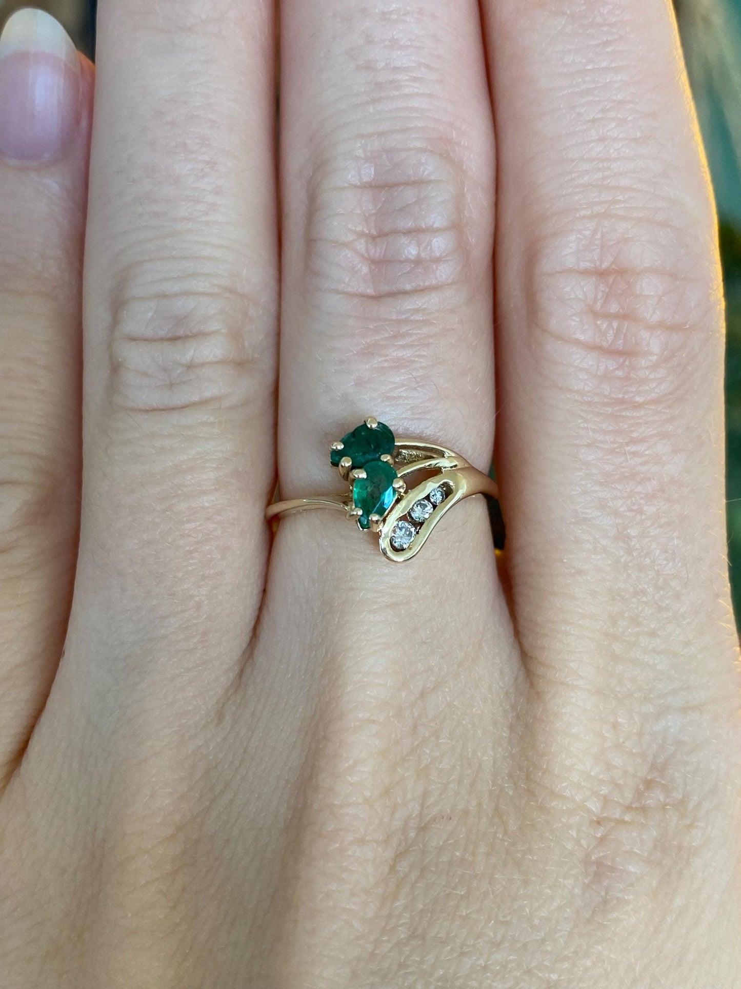 Vintage Solid 14k Yellow Gold Diamond Emerald Ring - Size 6