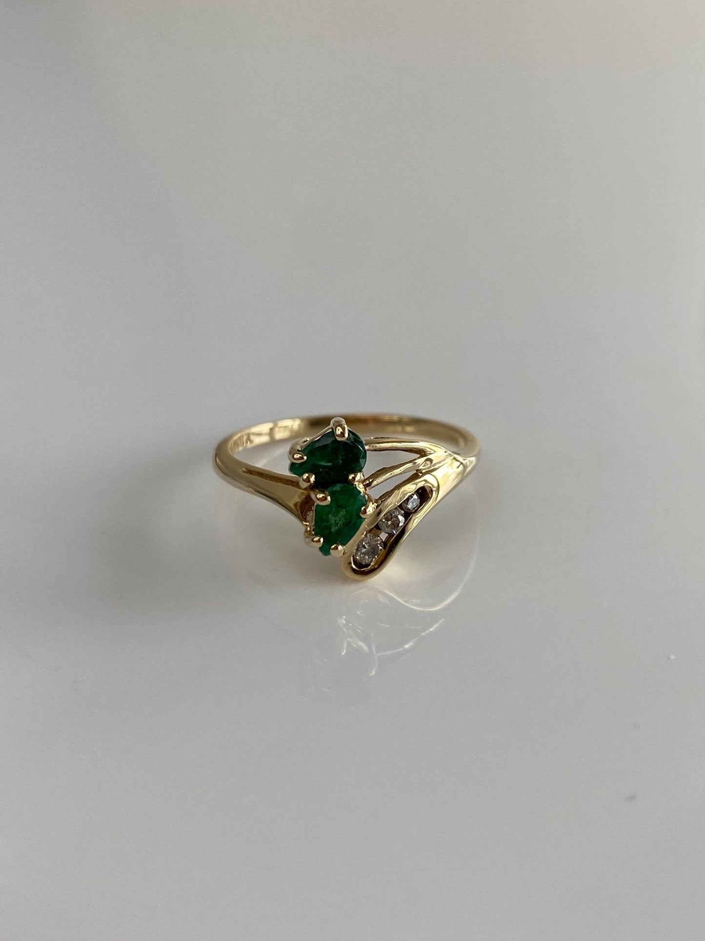 Vintage Solid 14k Yellow Gold Diamond Emerald Ring - Size 6