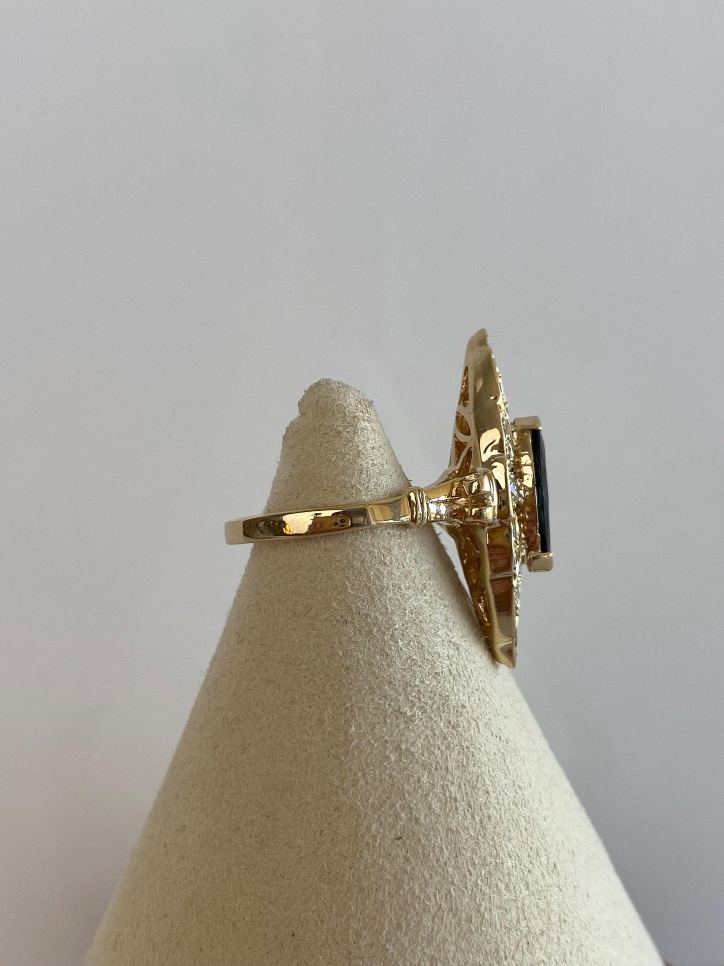 Solid 14k Yellow Gold Diamond Halo Dark Blue Sapphire Ring - Size 7