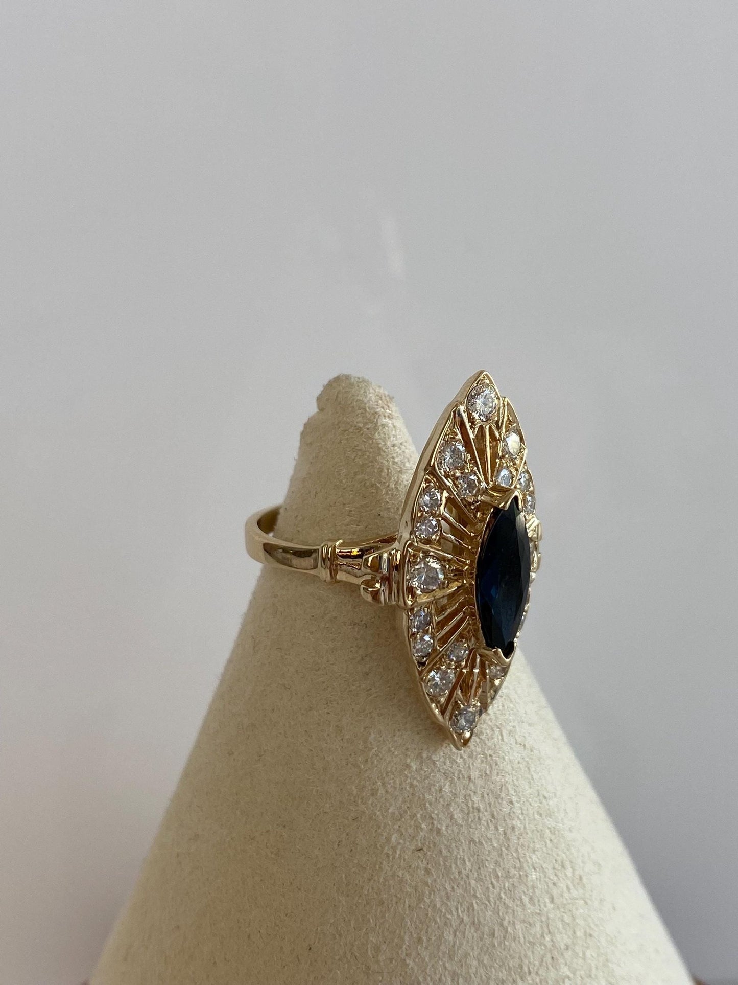 Solid 14k Yellow Gold Diamond Halo Dark Blue Sapphire Ring - Size 7