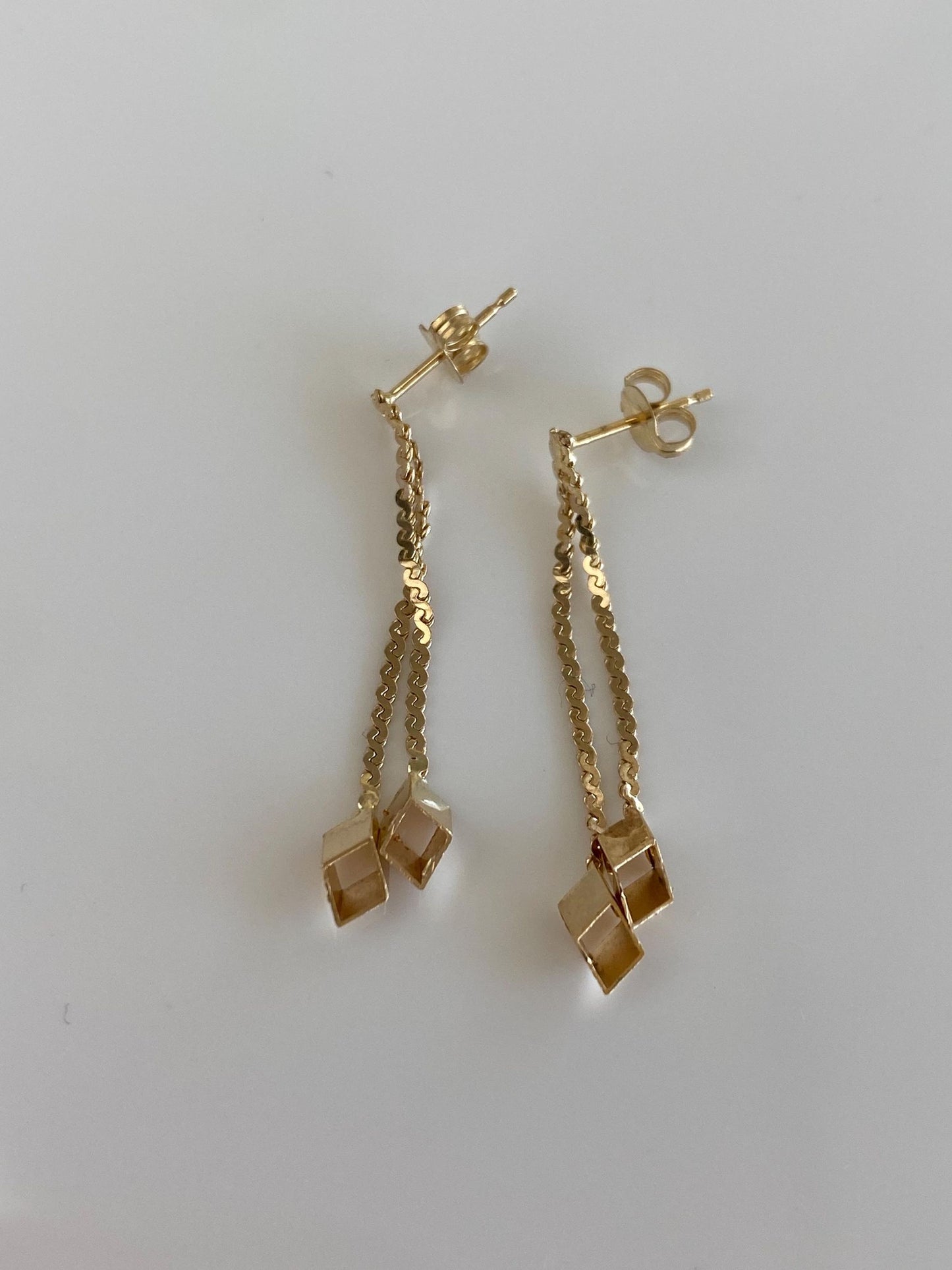 Vintage Solid 14k Yellow Gold Open Cube Serpentine Chain Dangle Stud Earrings