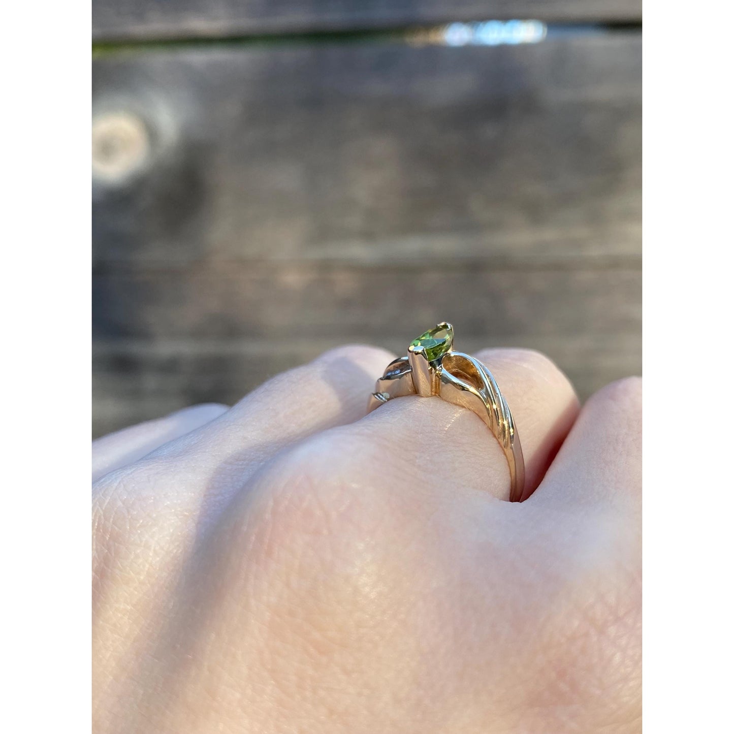 Solid 10k Yellow Gold Peridot Diamond Ring - Size 6.25