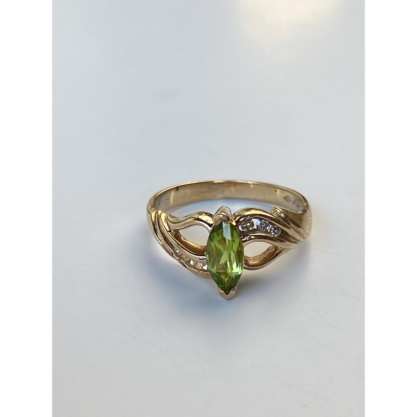 Solid 10k Yellow Gold Peridot Diamond Ring - Size 6.25