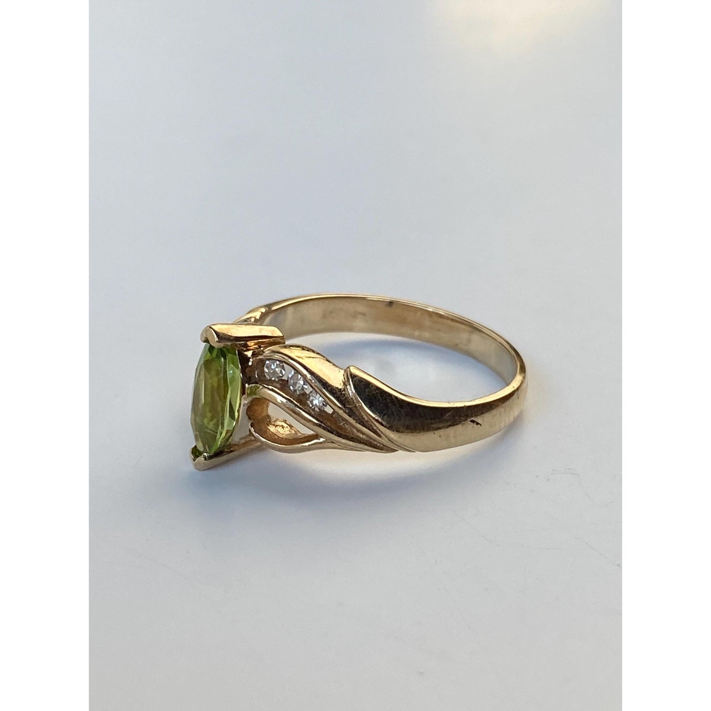 Solid 10k Yellow Gold Peridot Diamond Ring - Size 6.25