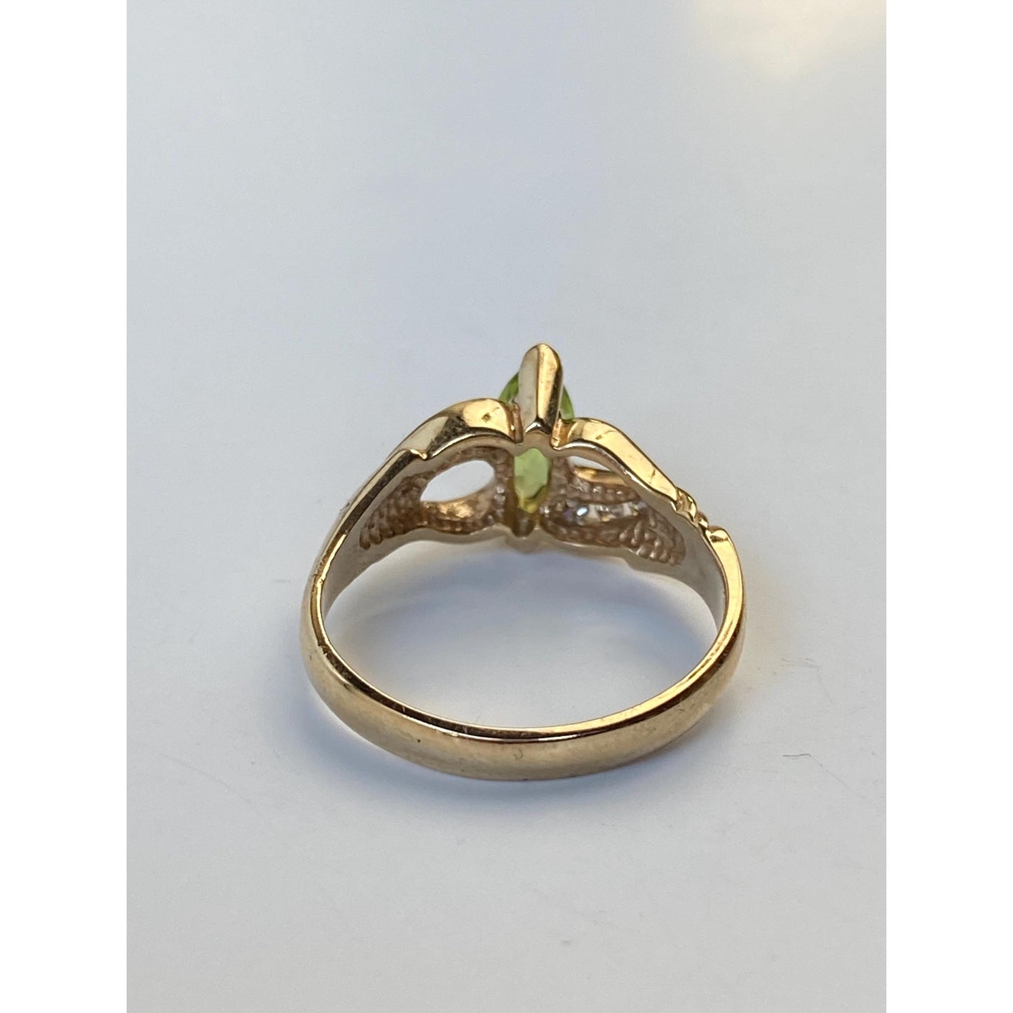 Solid 10k Yellow Gold Peridot Diamond Ring - Size 6.25
