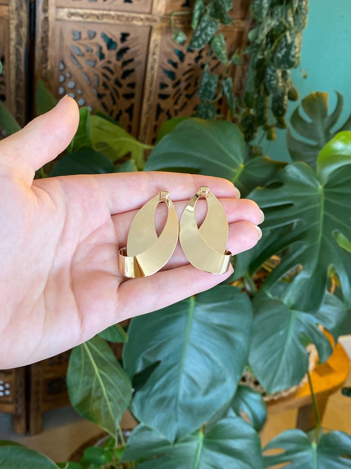 Vintage Solid 14k Yellow Gold Drop Earrings