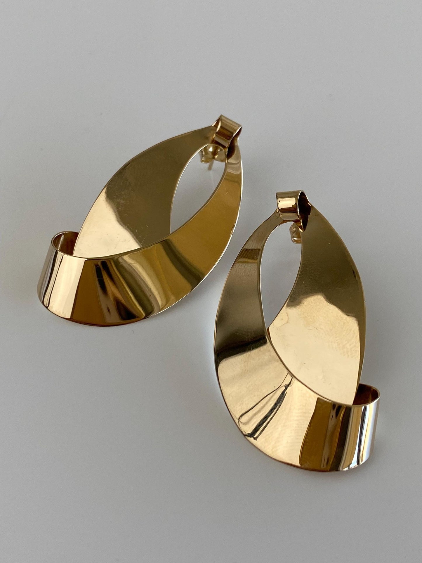 Vintage Solid 14k Yellow Gold Drop Earrings