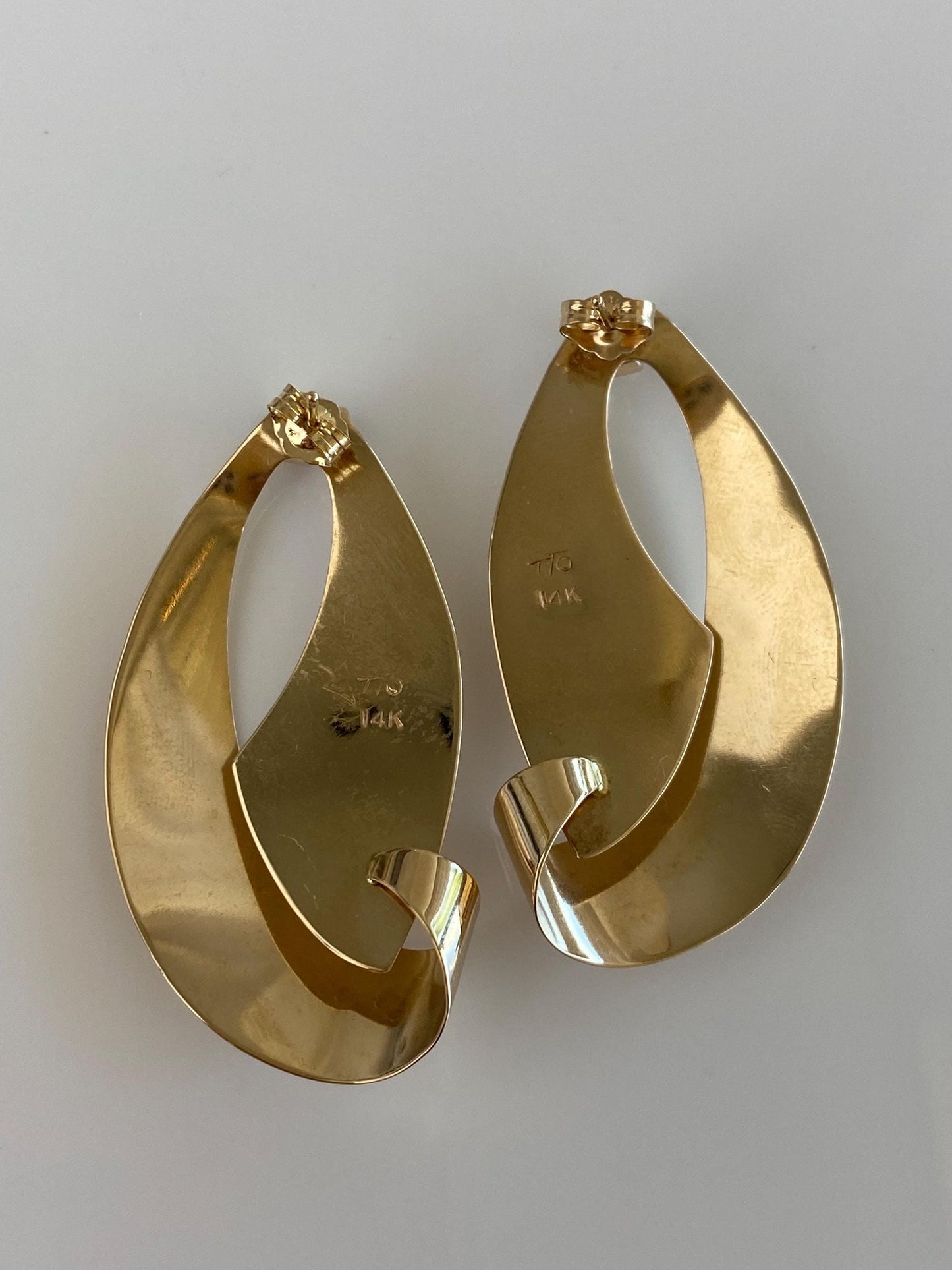 Vintage Solid 14k Yellow Gold Drop Earrings
