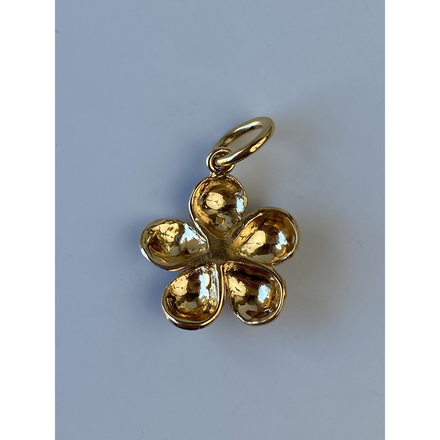 Vintage Solid 18k Yellow Gold Diamond Enamel Flower Charm