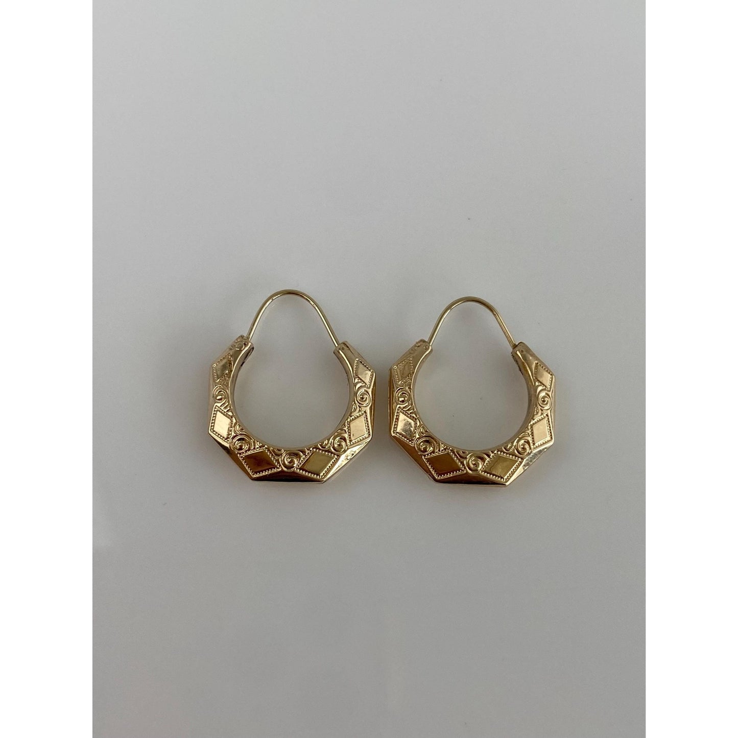 Vintage 14k Yellow Gold Pattern Hexagonal Hoop Earrings