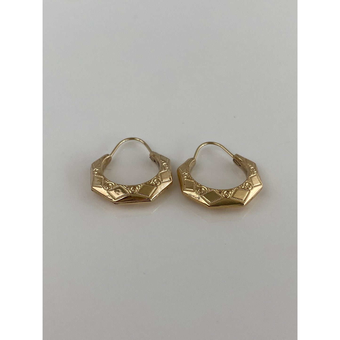 Vintage 14k Yellow Gold Pattern Hexagonal Hoop Earrings