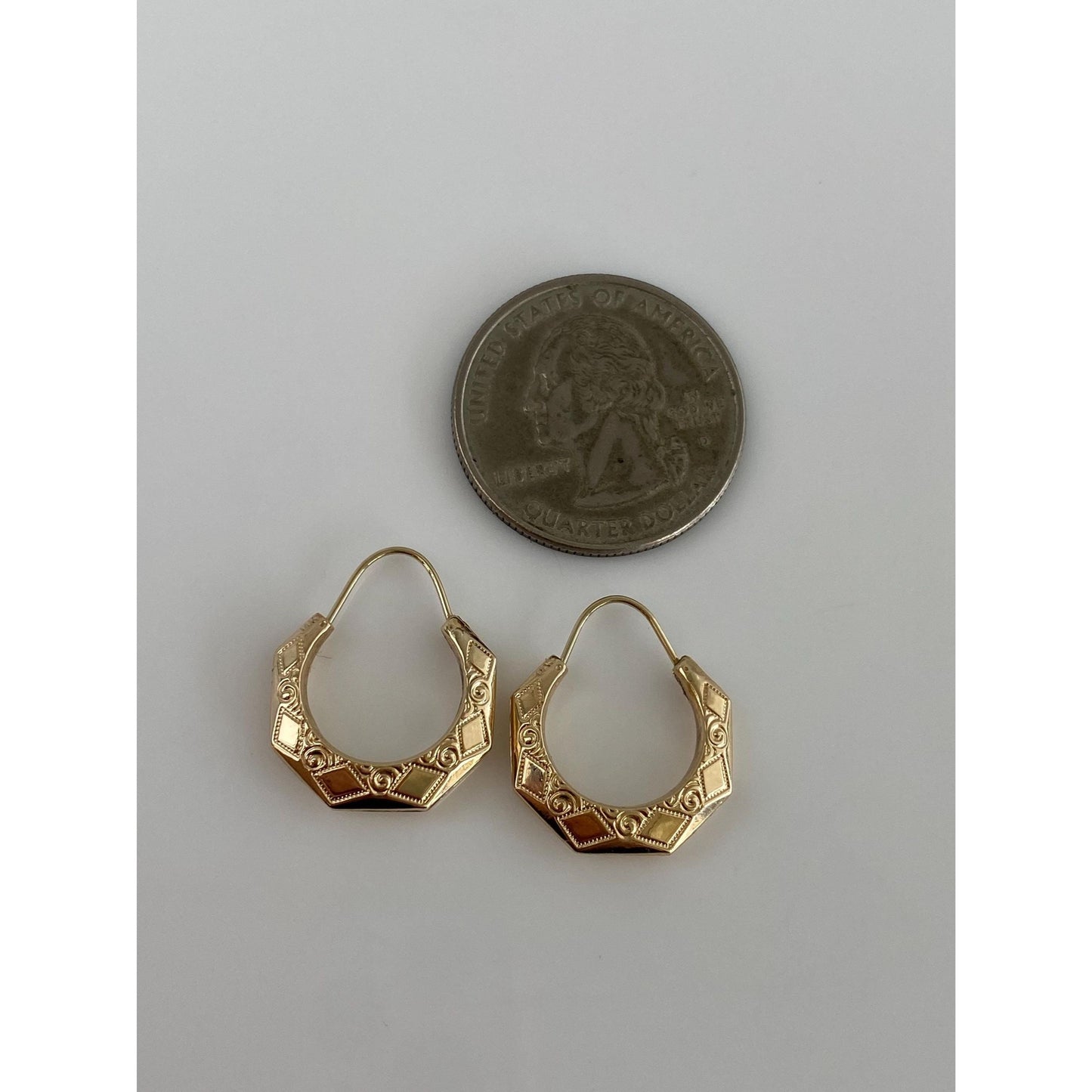 Vintage 14k Yellow Gold Pattern Hexagonal Hoop Earrings
