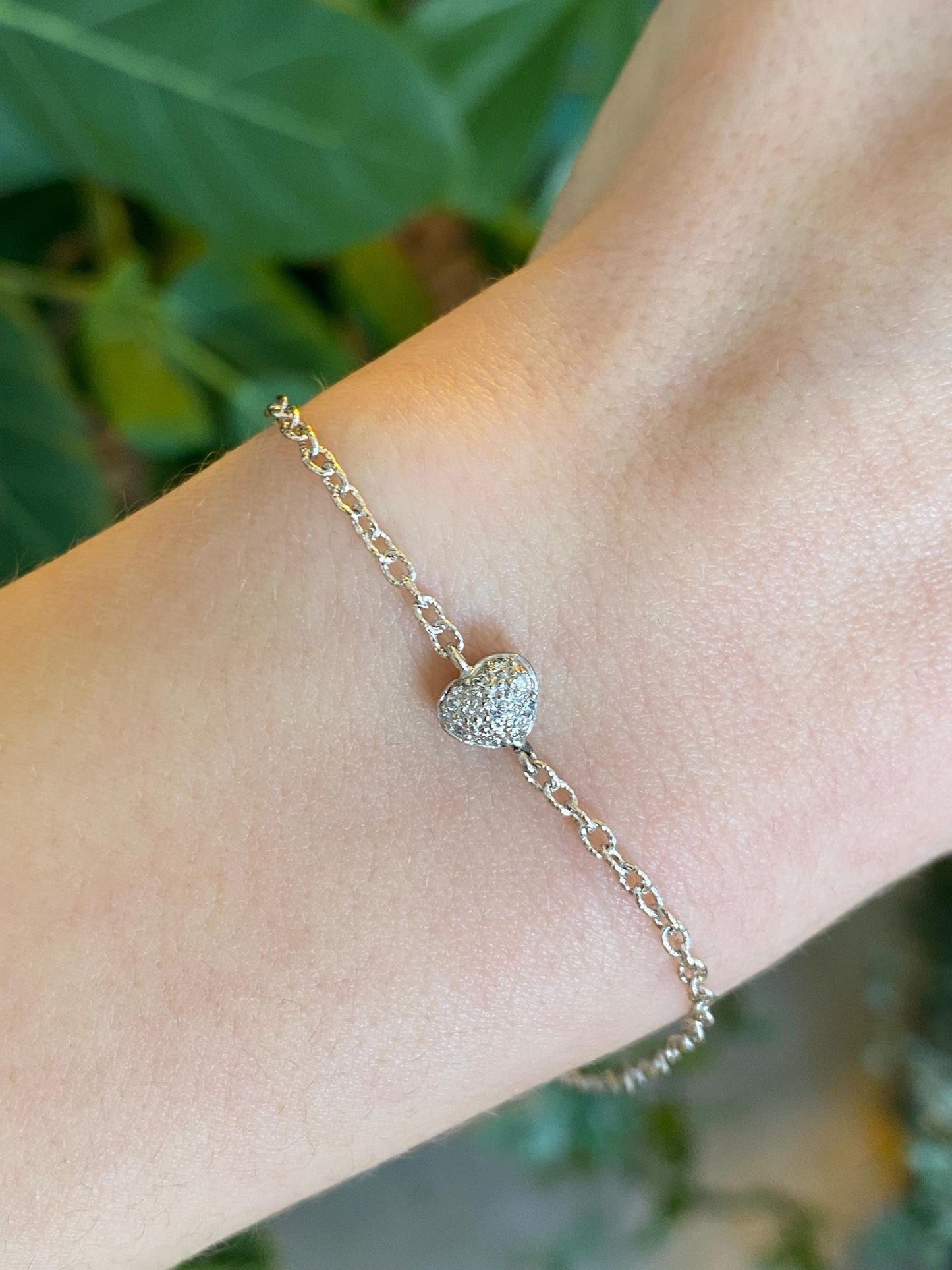 Vintage Solid 18k White Gold Diamond Heart Cable Chain Bracelet - 7 inches