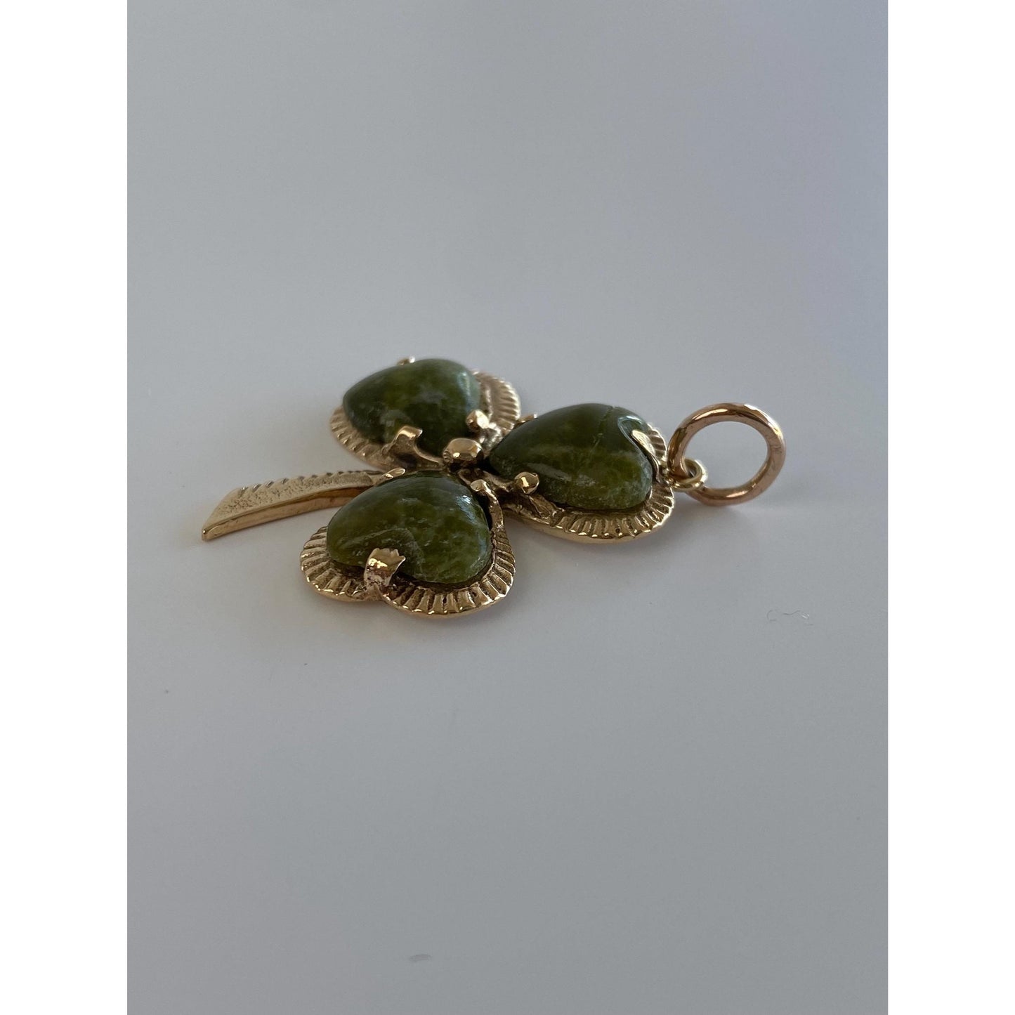 Vintage Solid 9k Yellow Gold Nephrite Clover Charm