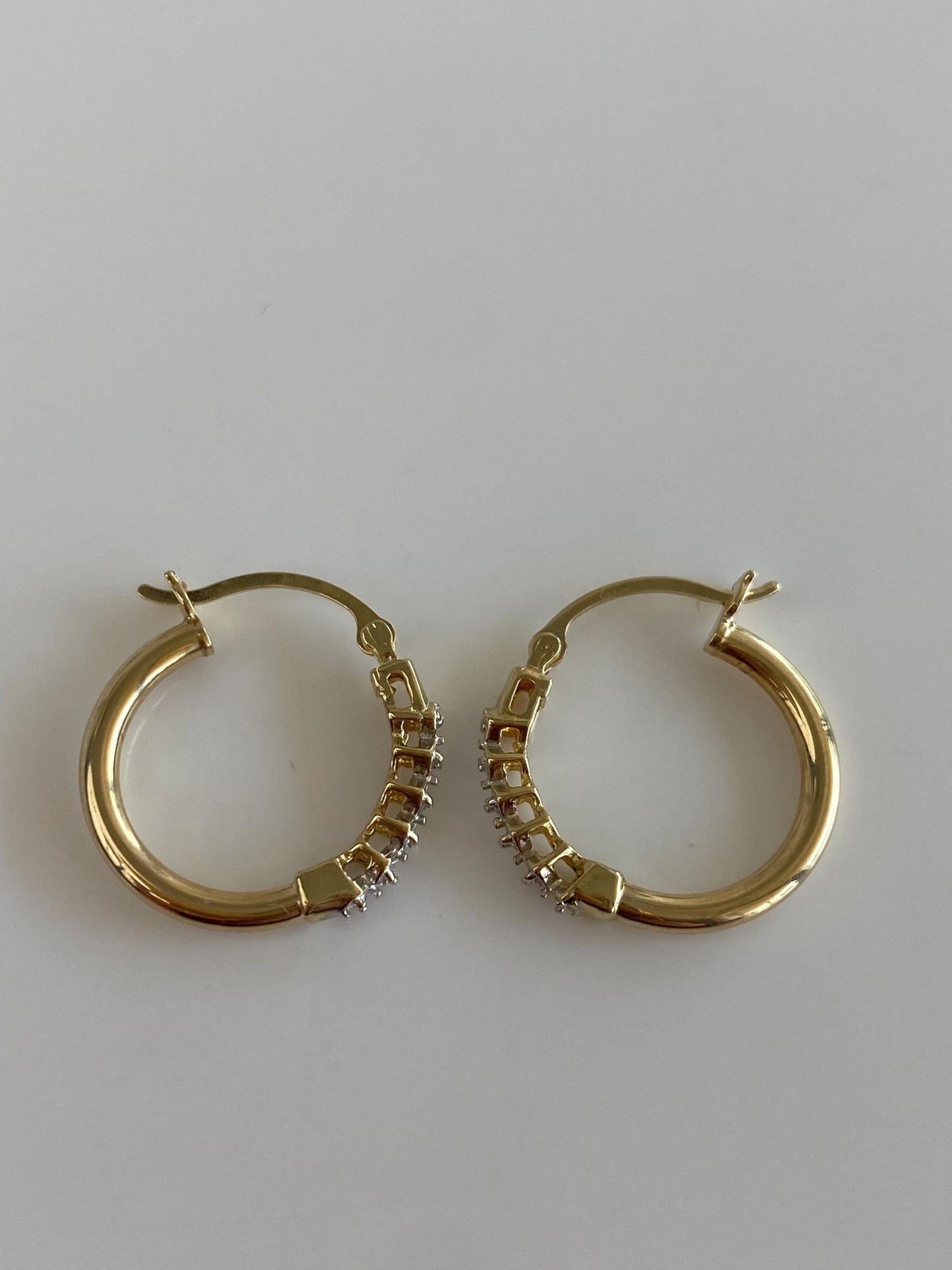 Vintage 14k White & Yellow Gold Clear Sapphire Hoop Earrings