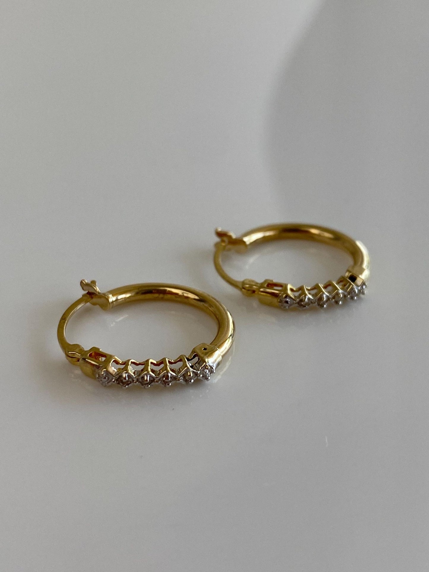 Vintage 14k White & Yellow Gold Clear Sapphire Hoop Earrings