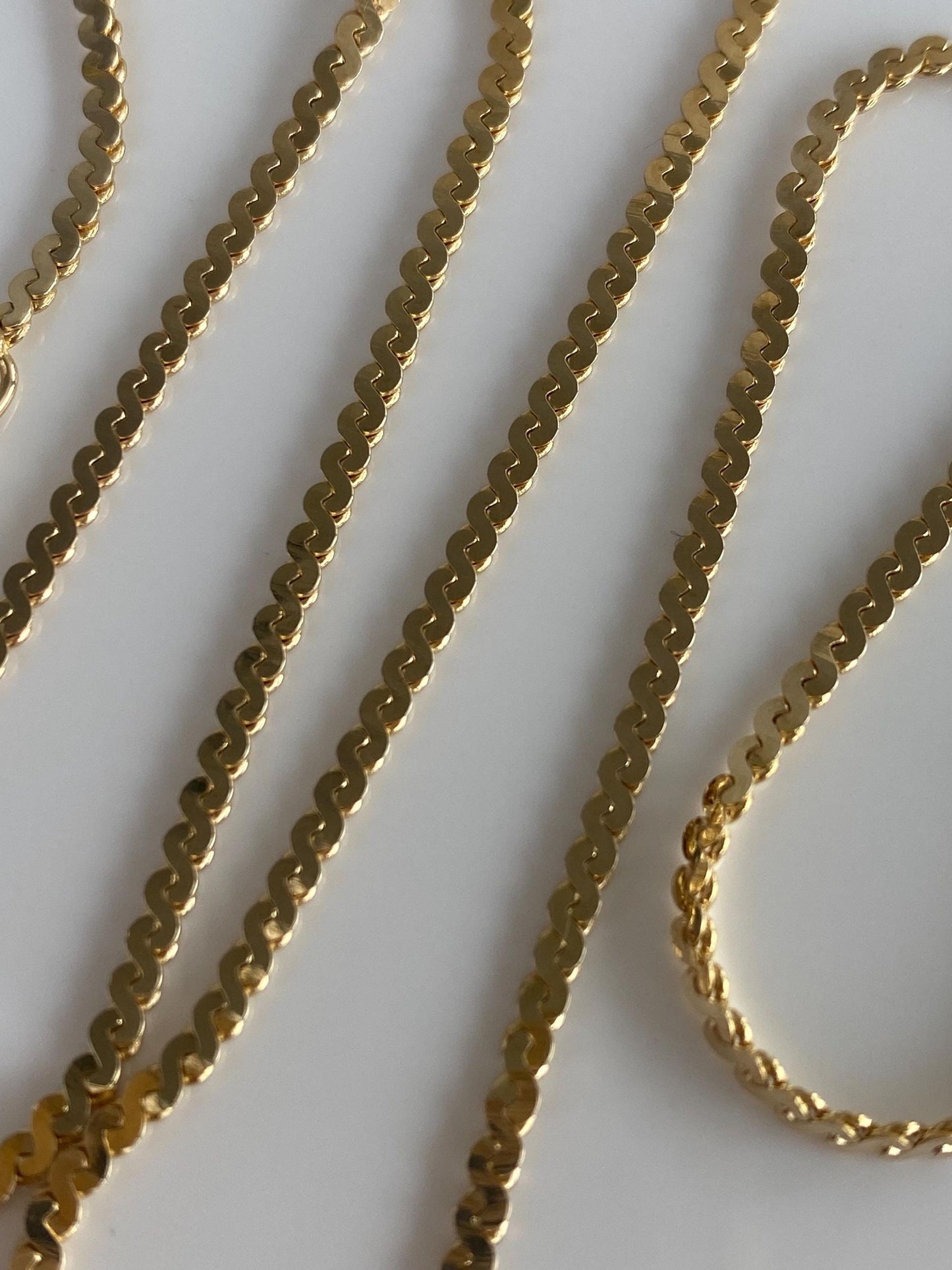 Vintage Solid 14k Yellow Gold Serpentine Chain Necklace - 18 inches