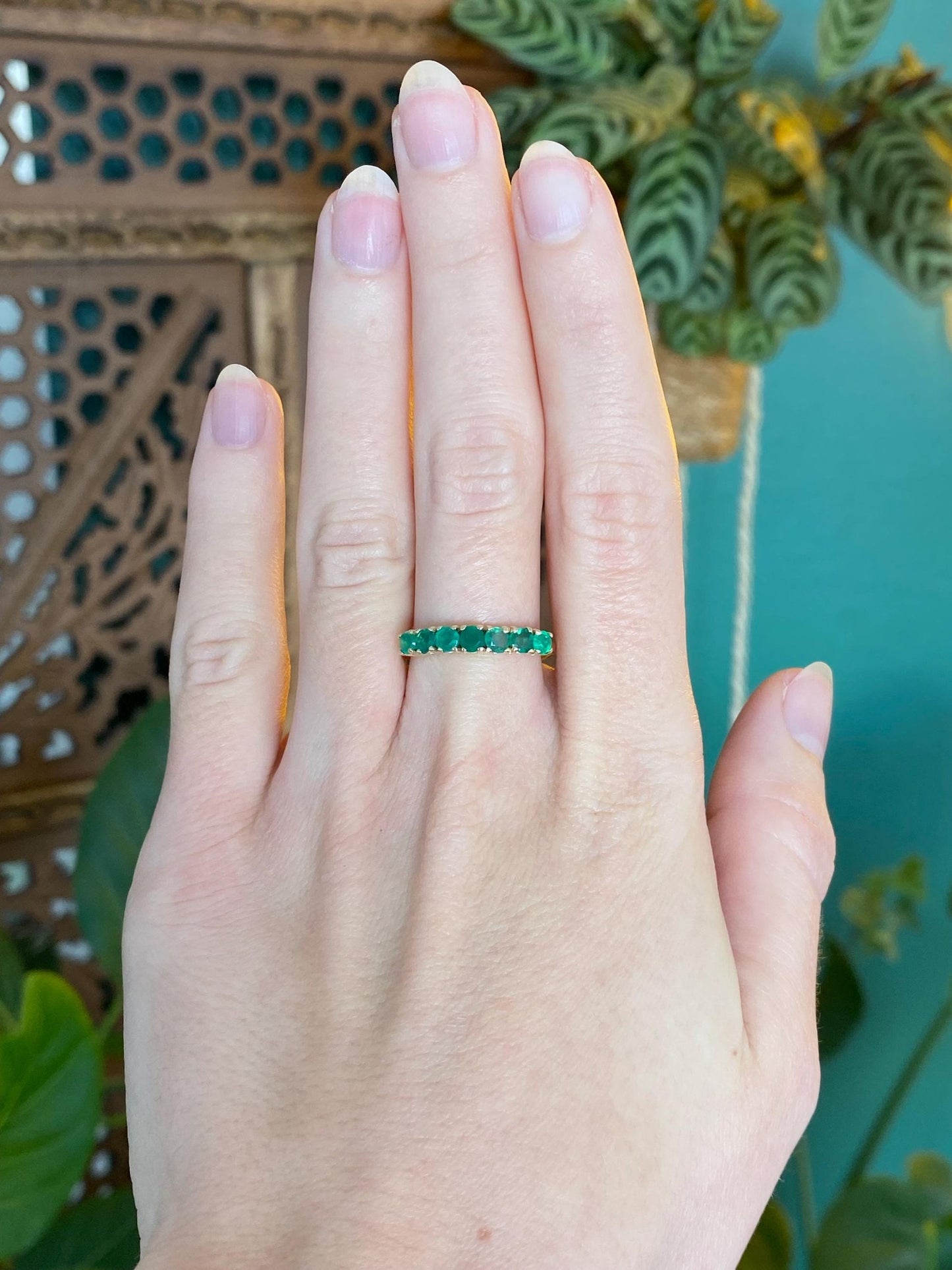 Vintage Solid 14k Yellow Gold Emerald Ring Band - Size 8