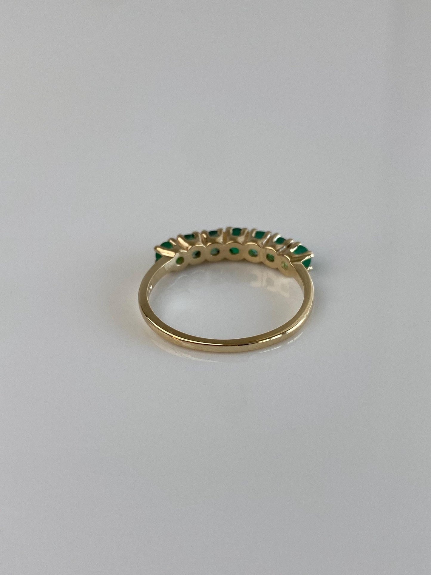 Vintage Solid 14k Yellow Gold Emerald Ring Band - Size 8