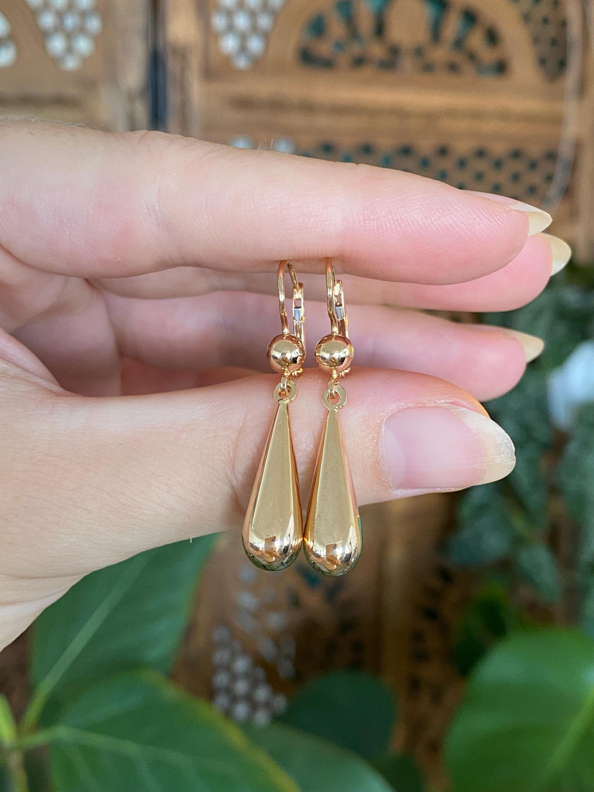 Vintage 18k Rose Gold Teardrop Dangle Earrings