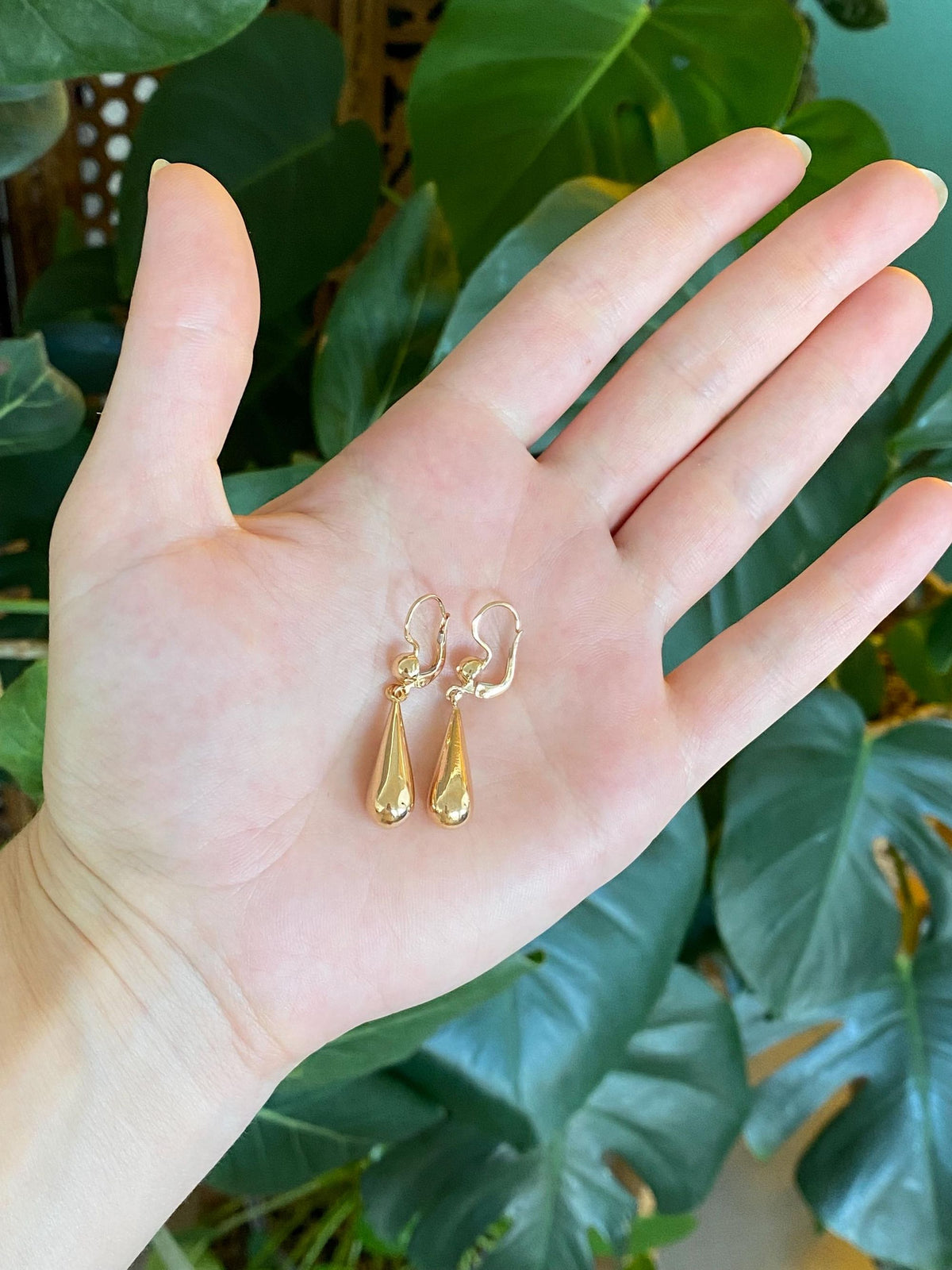 Vintage 18k Rose Gold Teardrop Dangle Earrings
