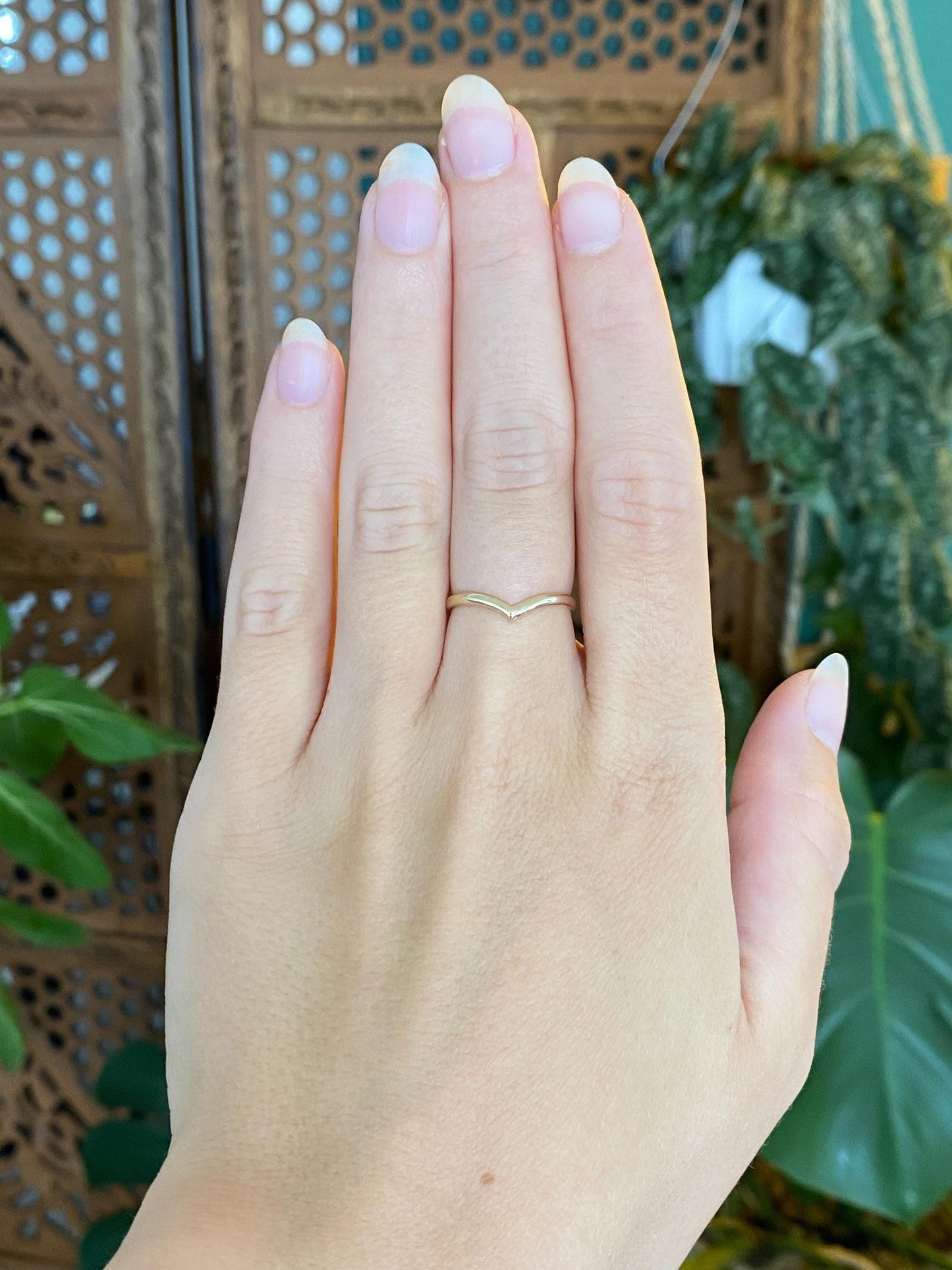 Vintage Solid 14k Yellow Gold Slim Chevron Ring - Size 6.25