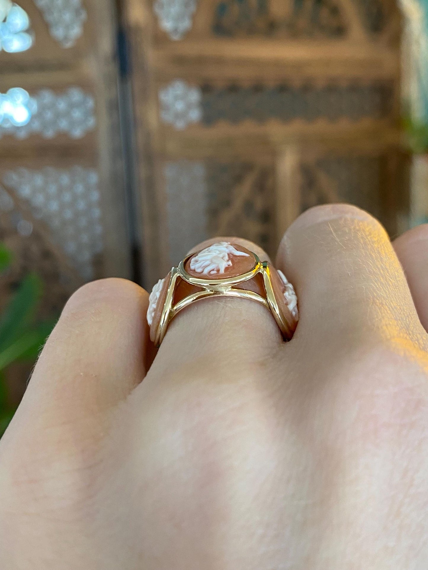 Vintage Solid 14k Yellow Gold Triple Cameo Ring - Size 4.5