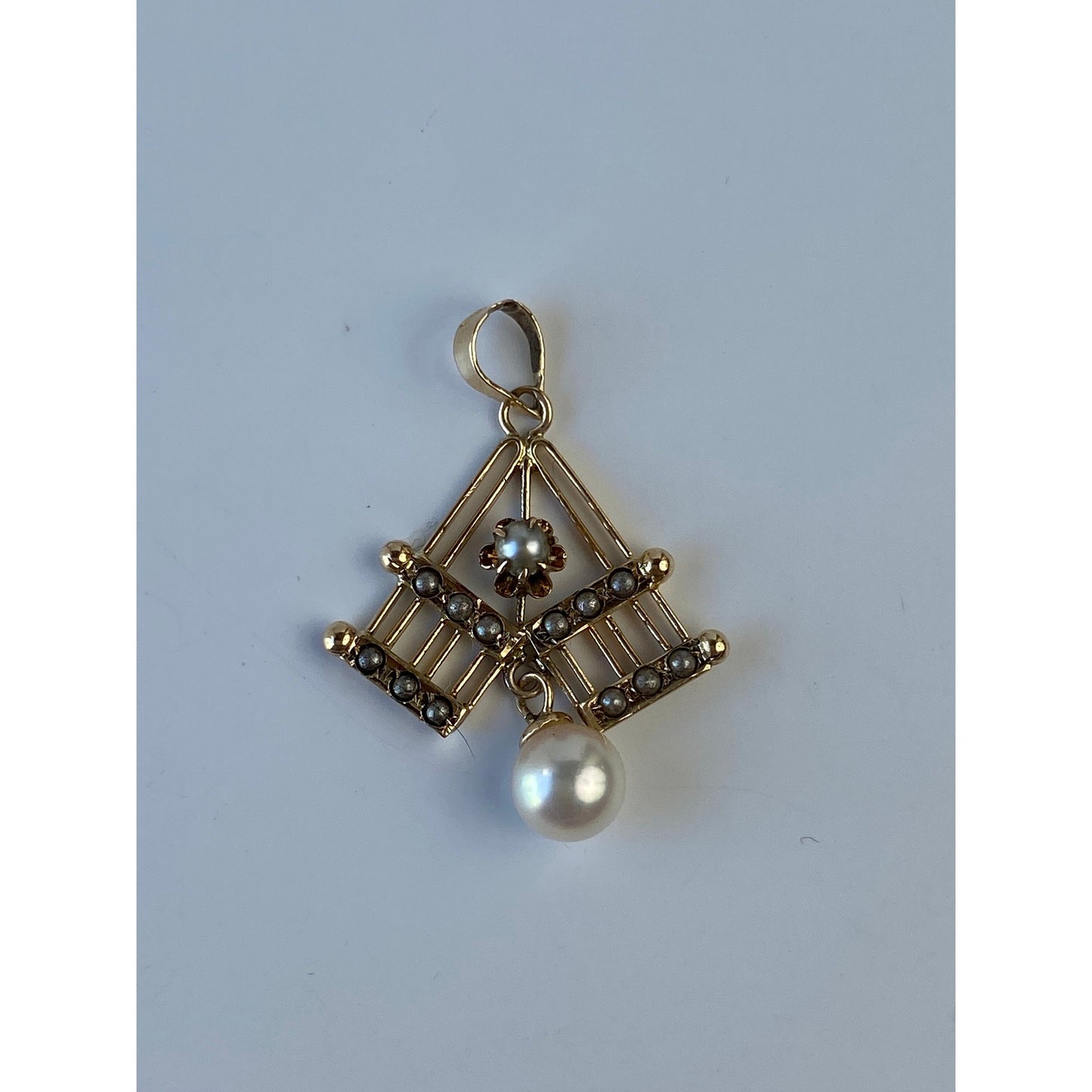 Vintage Solid 10k Yellow Gold Seed Pearl Dangle Charm